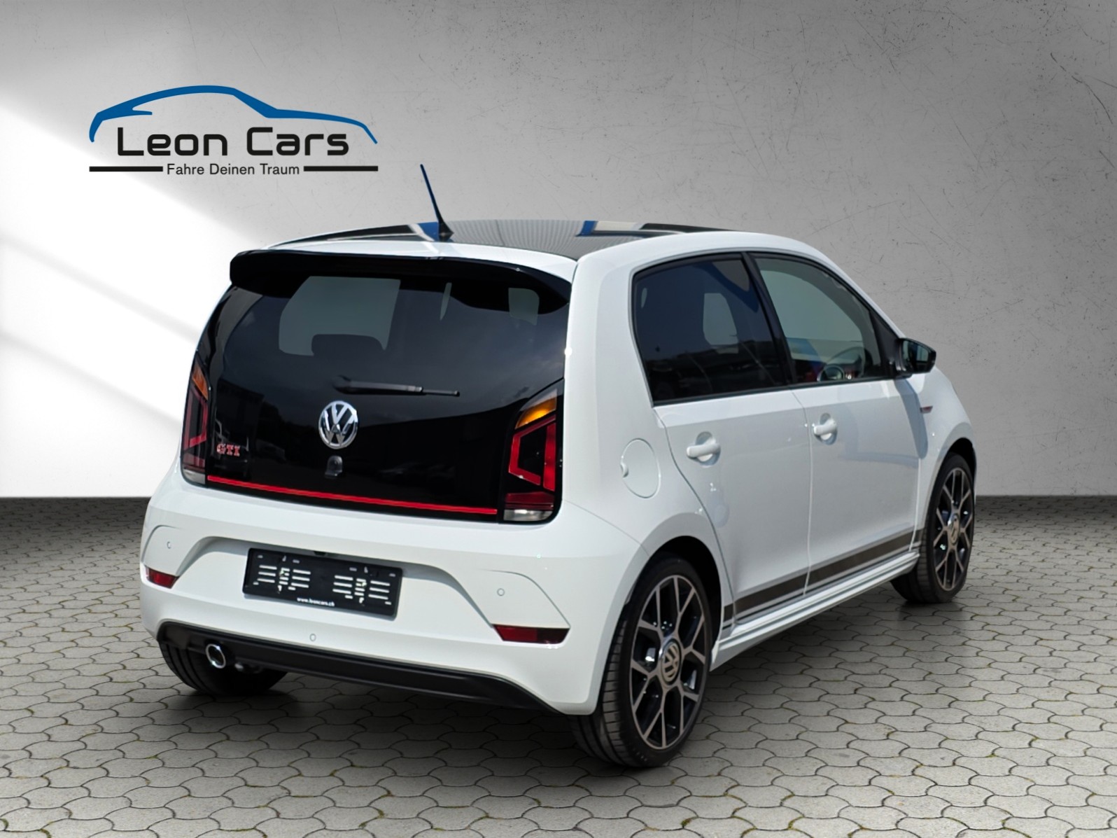 VW Up 1.0 TSI GTI-showroom-element-3