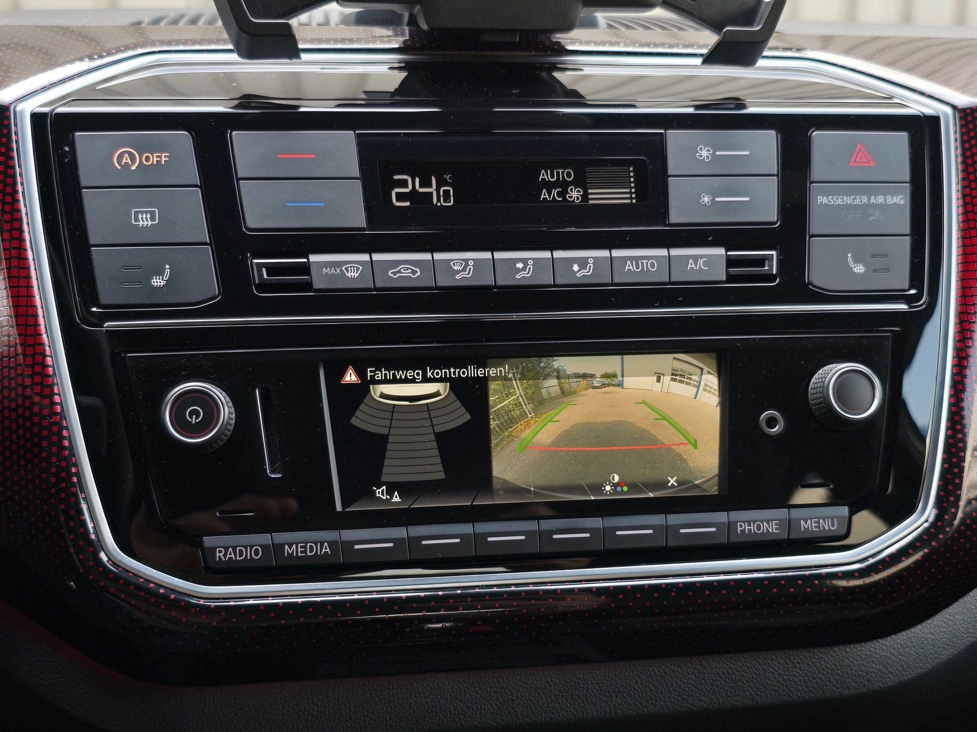 VW Up 1.0 TSI GTI-image-16