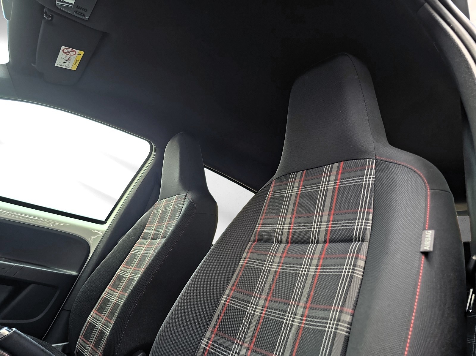 VW Up 1.0 TSI GTI-image-19