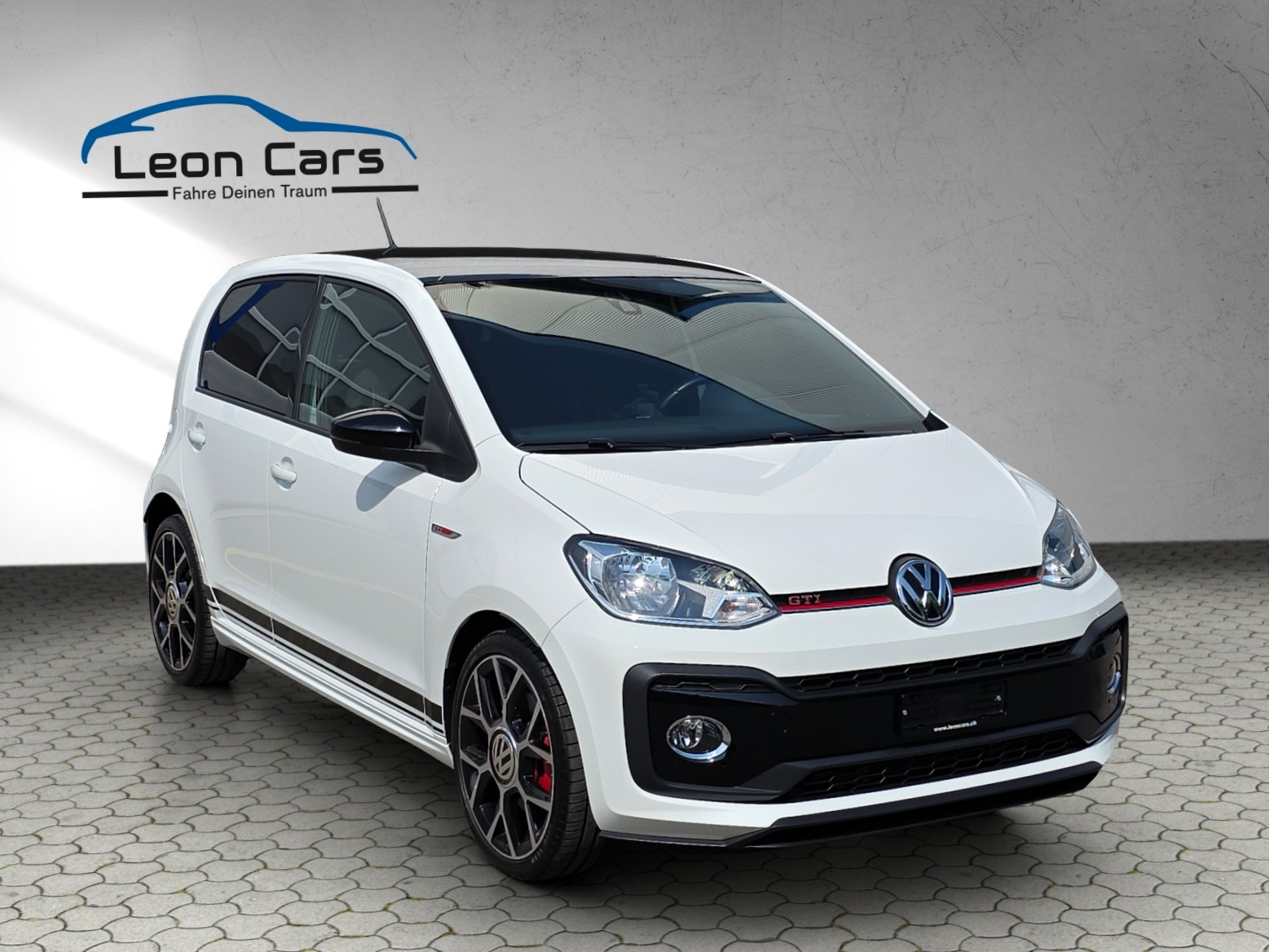VW Up 1.0 TSI GTI-showroom-element-1