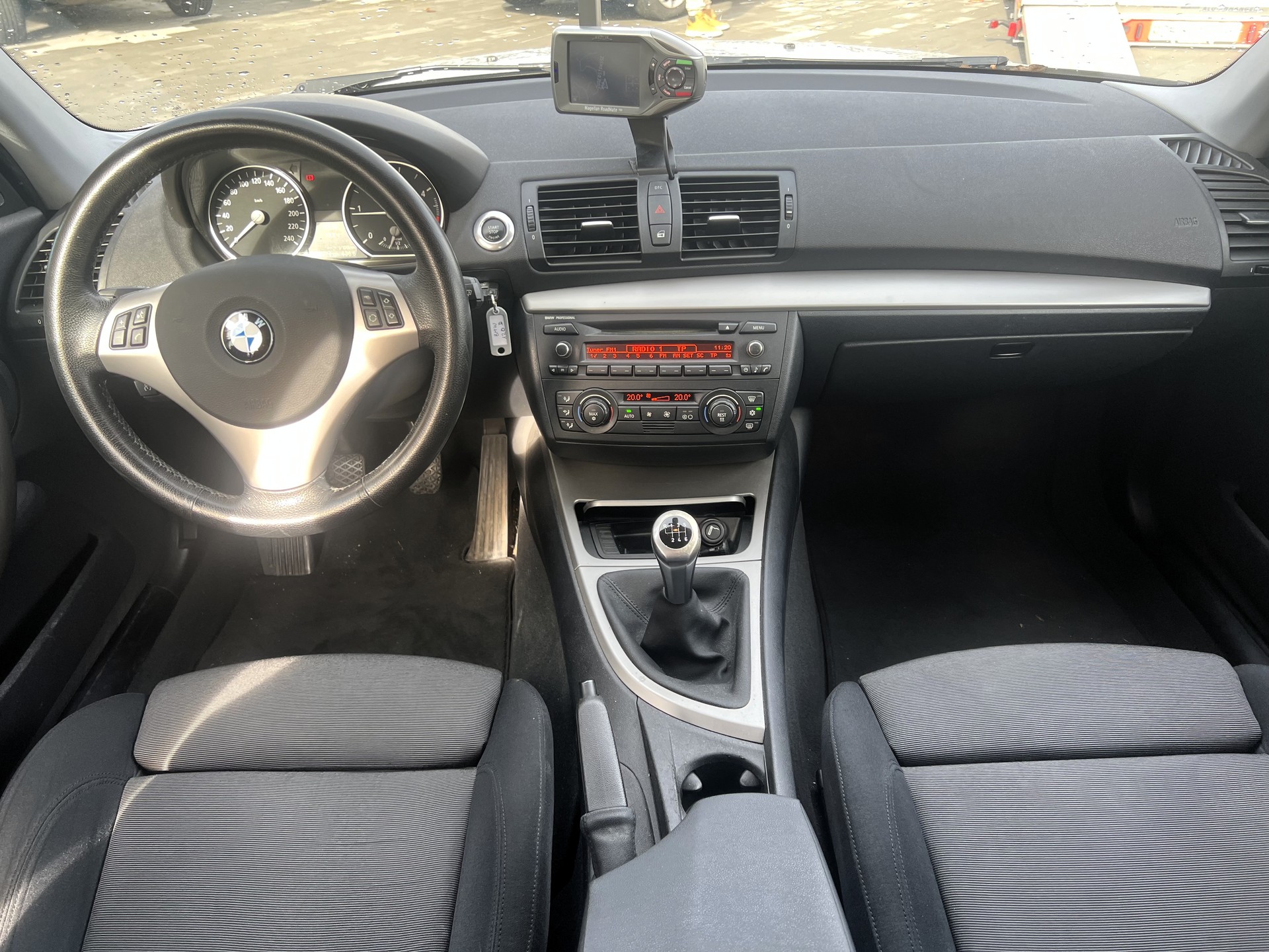 BMW 120d-image-16