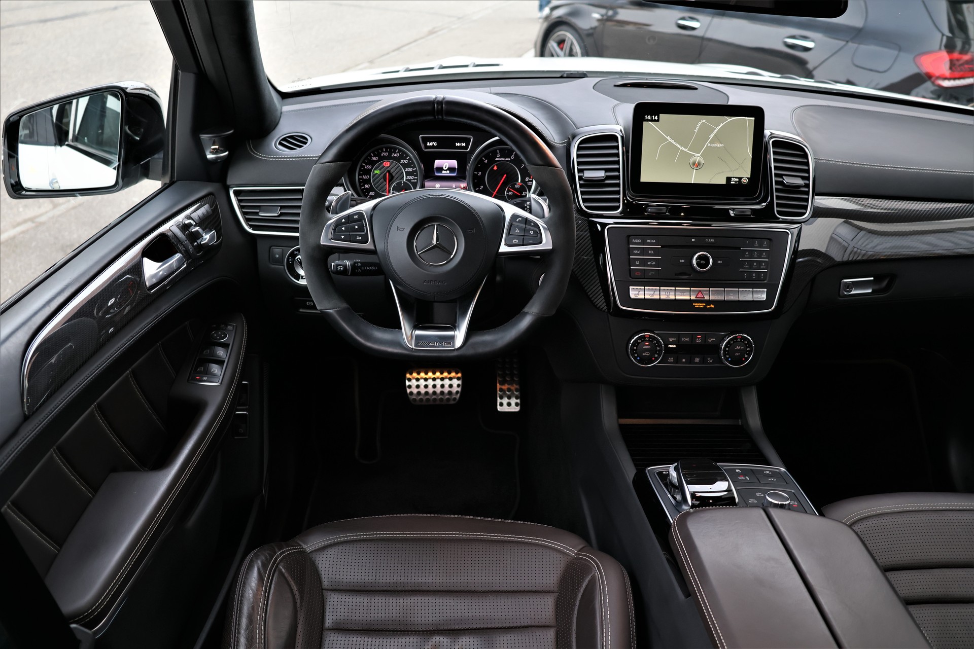 MERCEDES-BENZ GLS 63 AMG 4Matic Speedshift Plus 7G-Tronic (CH)-image-13