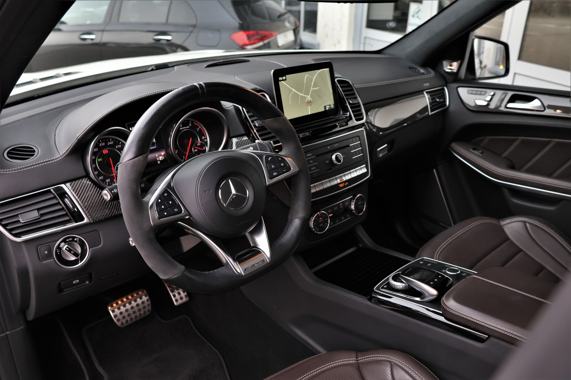 MERCEDES-BENZ GLS 63 AMG 4Matic Speedshift Plus 7G-Tronic (CH)-image-8