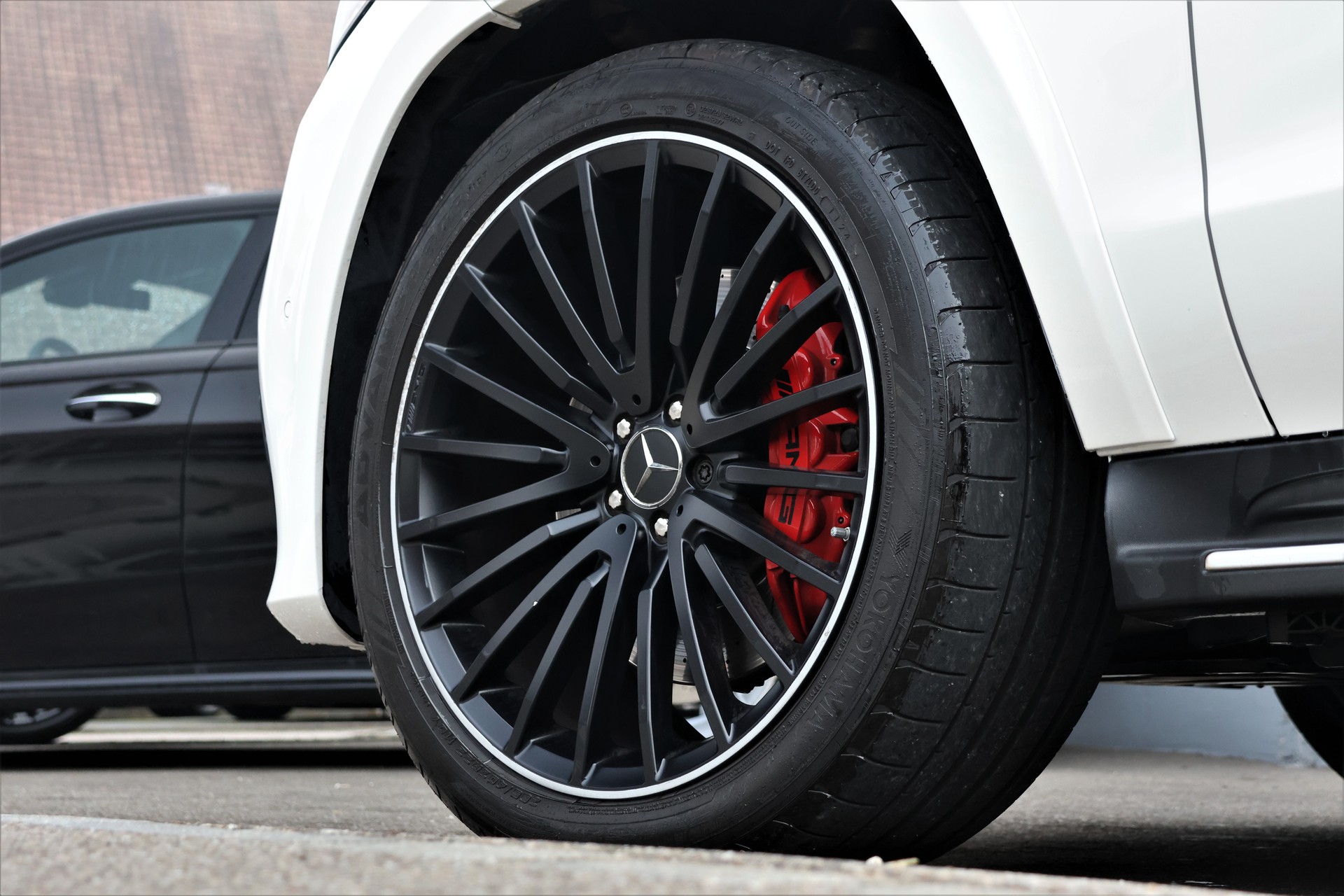 MERCEDES-BENZ GLS 63 AMG 4Matic Speedshift Plus 7G-Tronic (CH)-image-5