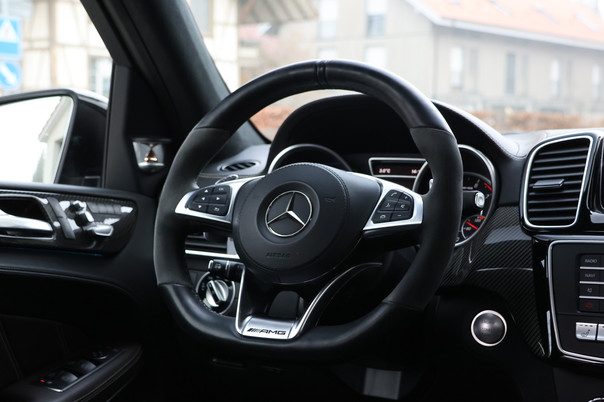 MERCEDES-BENZ GLS 63 AMG 4Matic Speedshift Plus 7G-Tronic (CH)-image-14