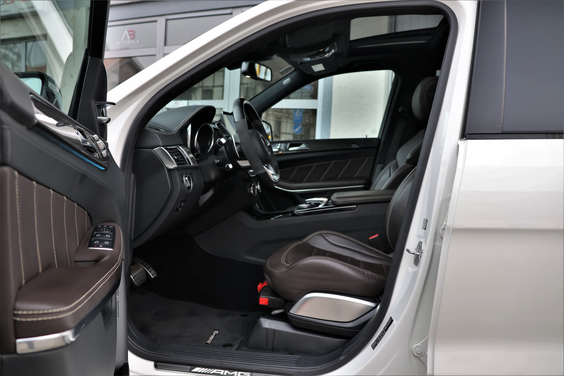 MERCEDES-BENZ GLS 63 AMG 4Matic Speedshift Plus 7G-Tronic (CH)-image-7