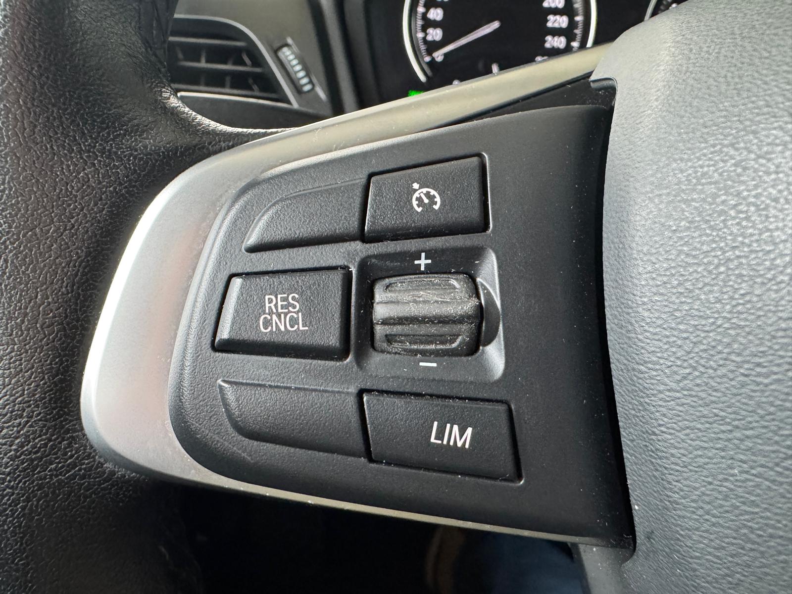 BMW 216d Gran Tourer-image-12