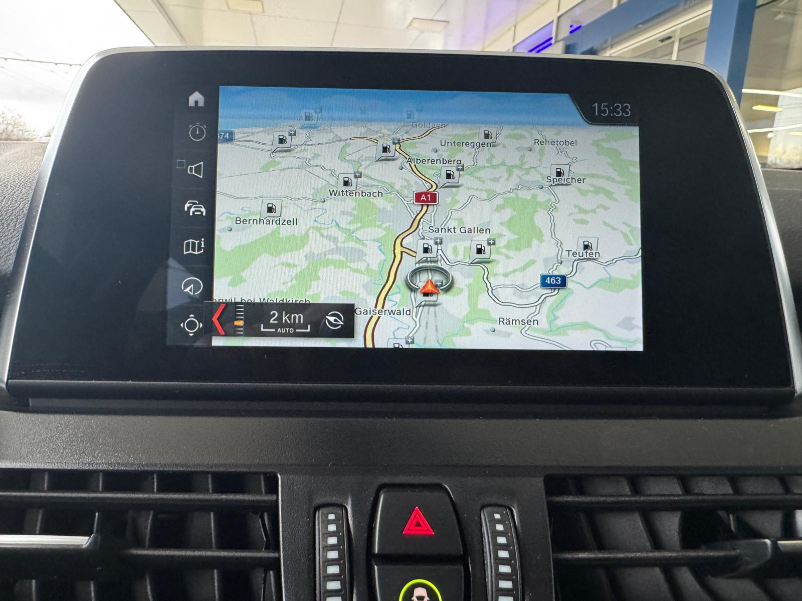BMW 216d Gran Tourer-image-13