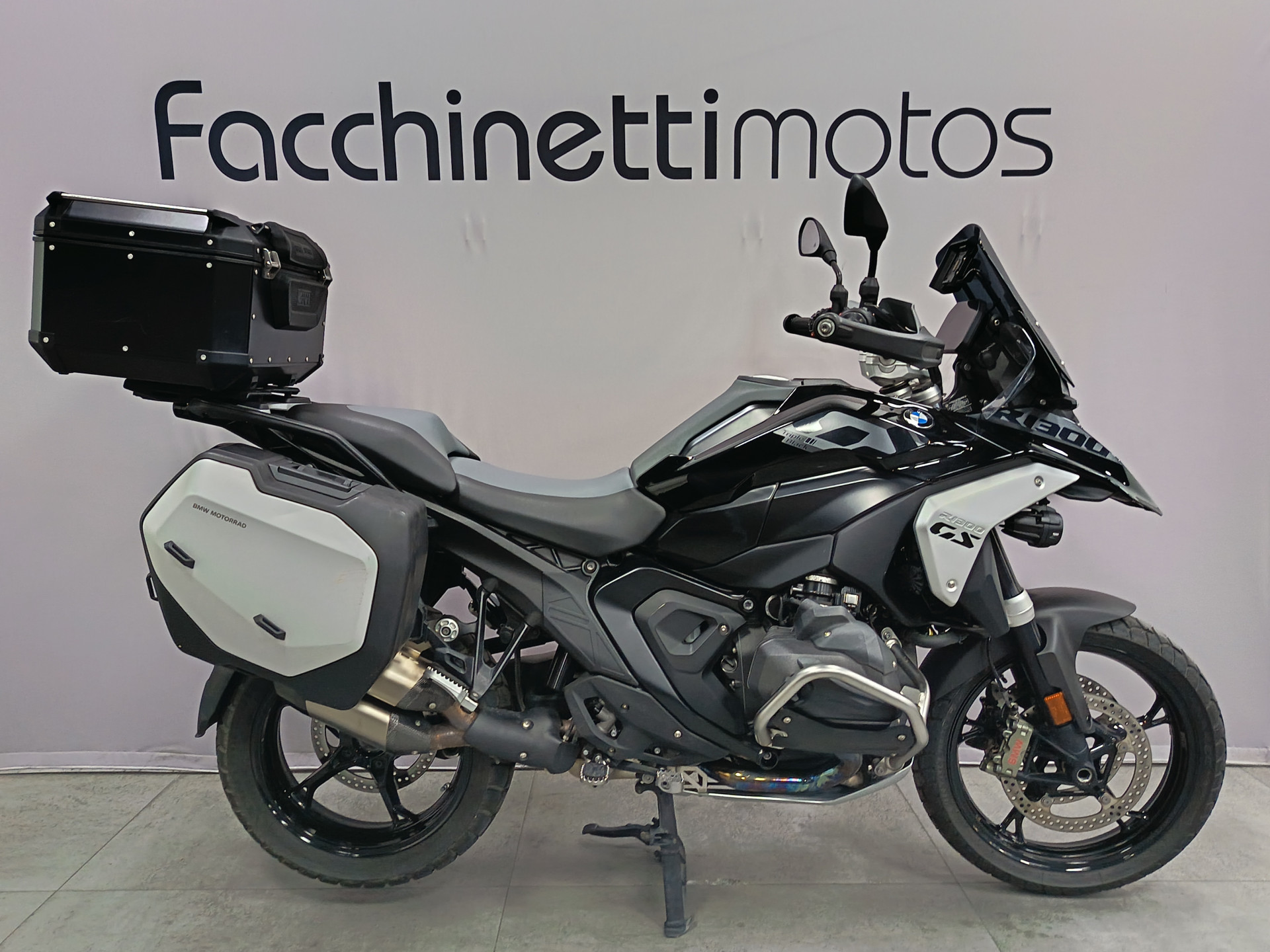BMW R 1300 GS Triple Black-image-0