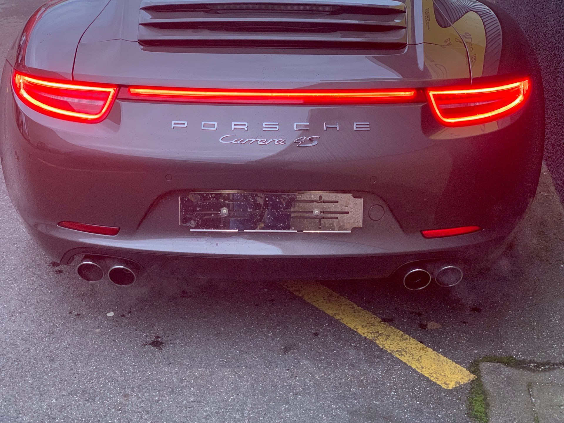 PORSCHE 911 Carrera 4S PDK-image-3