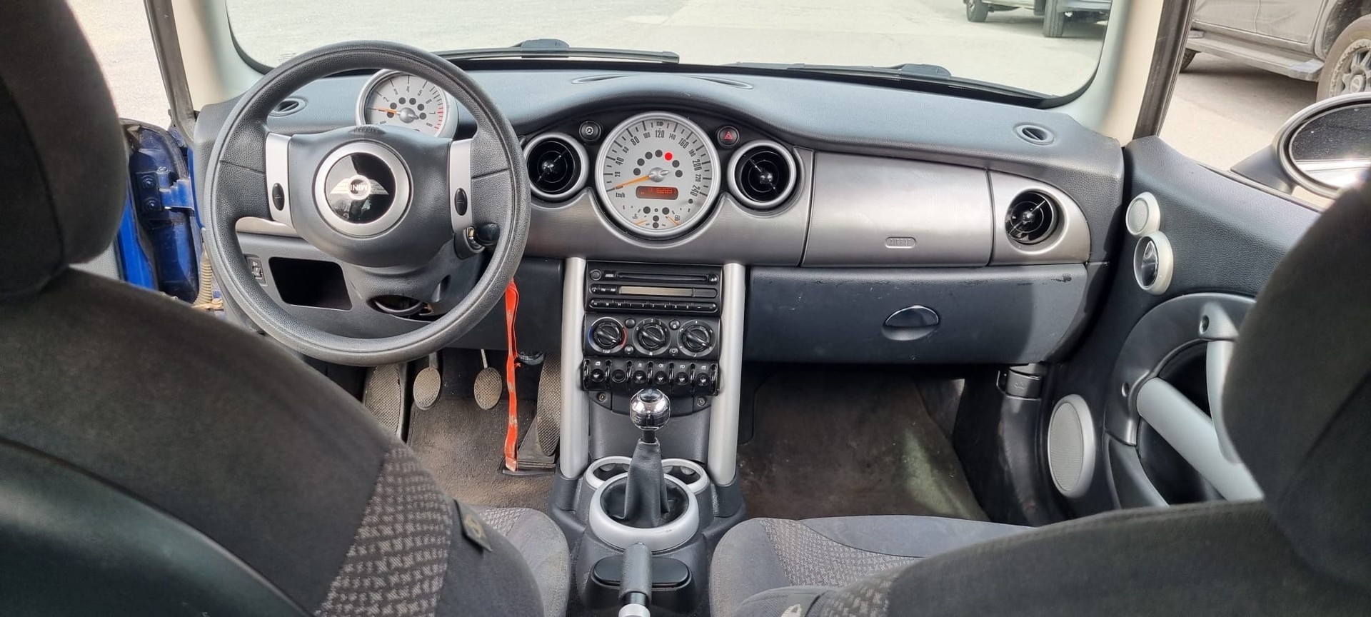 MINI Cooper-image-5