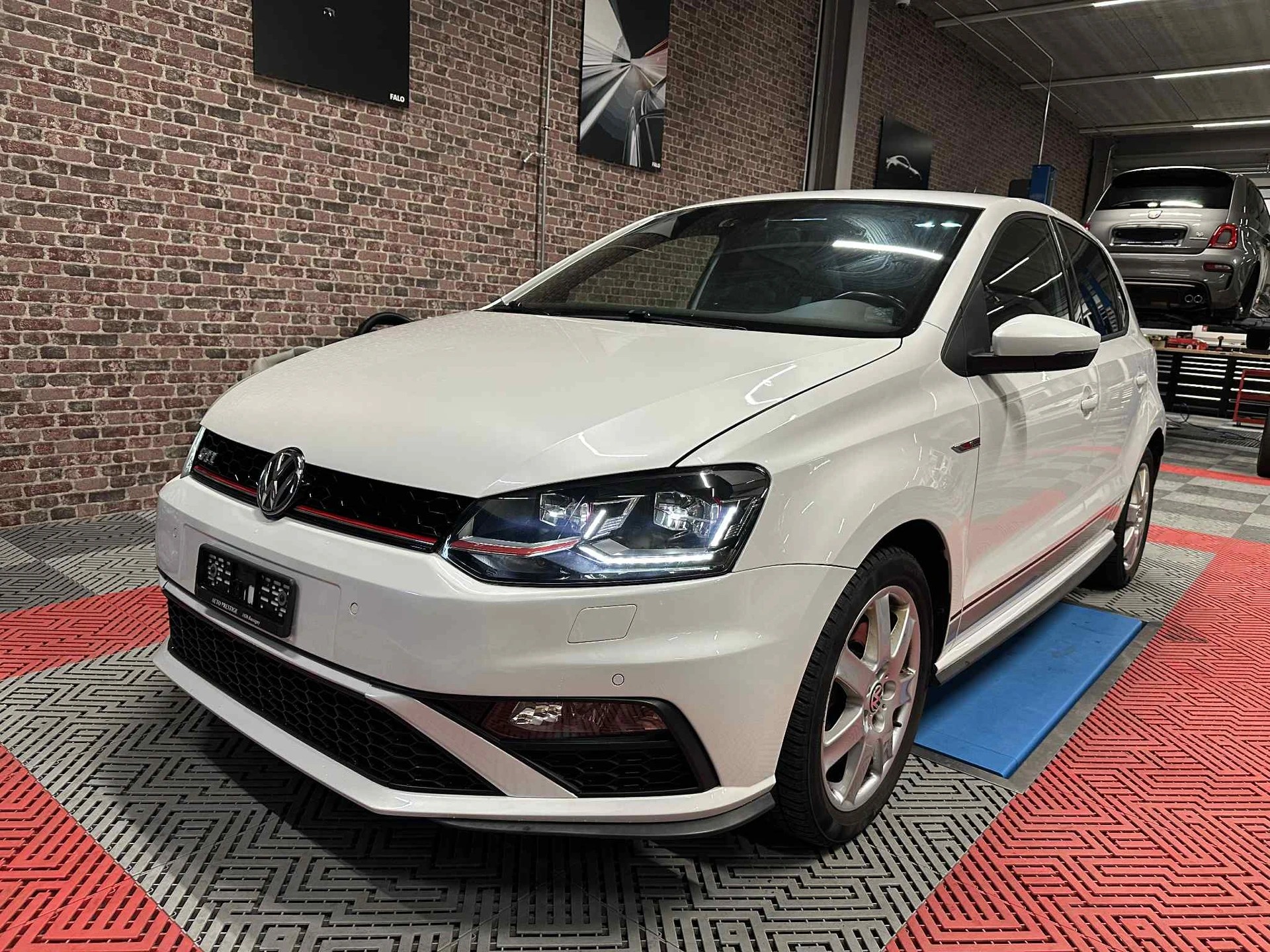 VW Polo 1.8 TSI GTI DSG-image-0