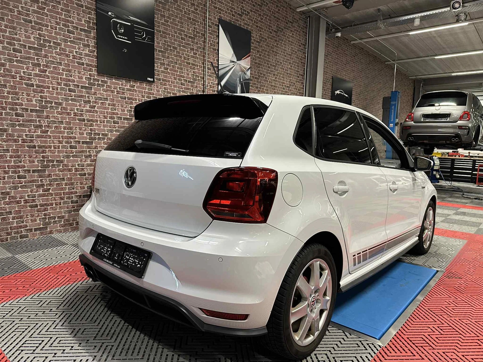 VW Polo 1.8 TSI GTI DSG-image-4