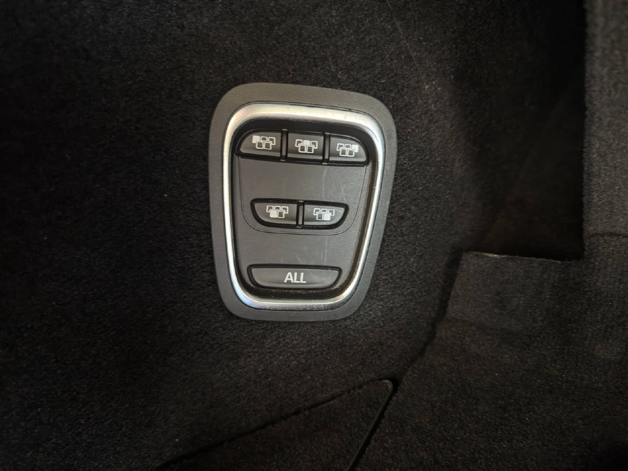 RENAULT Espace 1.8 TCe 225 Initiale EDC-image-20