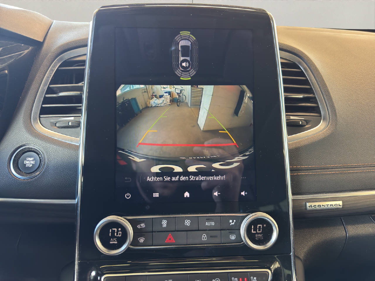 RENAULT Espace 1.8 TCe 225 Initiale EDC-image-12