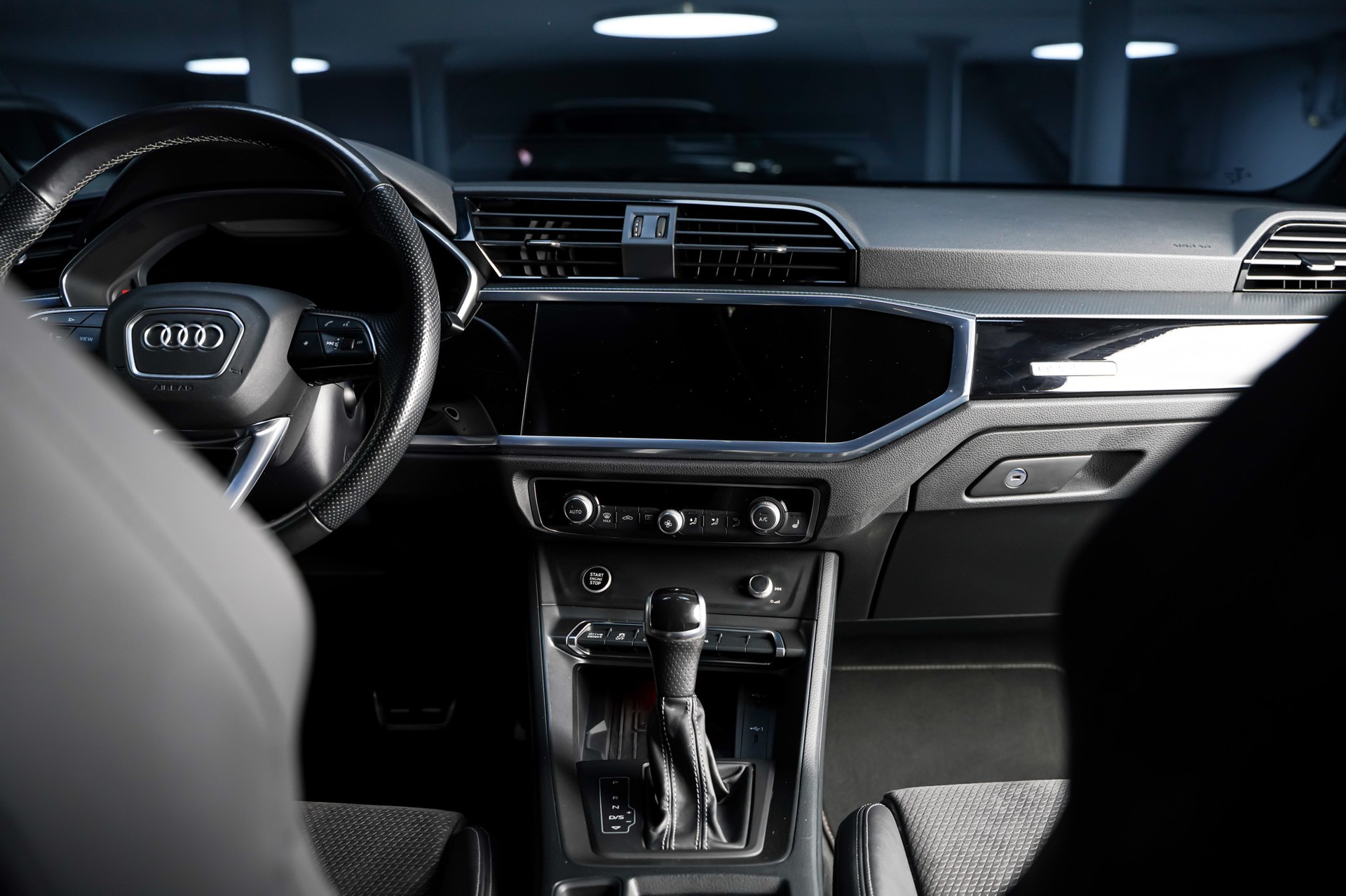 AUDI Q3 Sportback 40 TDI S line Attraction quattro S-tronic-image-21