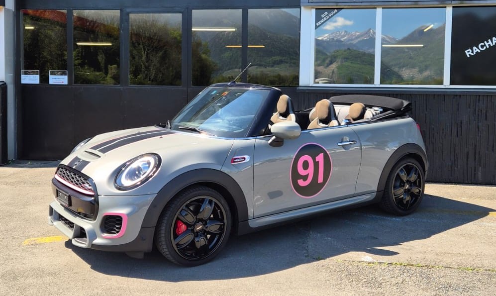 MINI Cooper John Cooper Works Cabriolet Steptronic-image-2