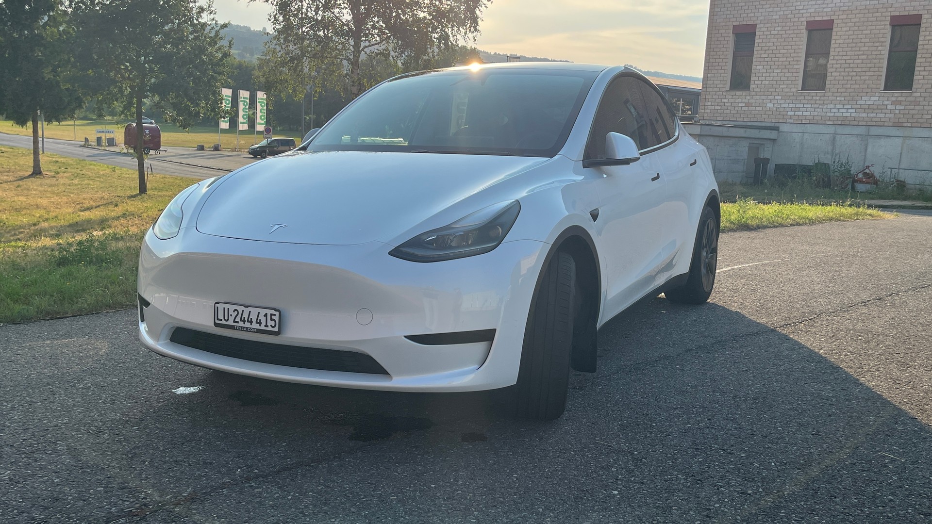 TESLA RWD Standard Range
