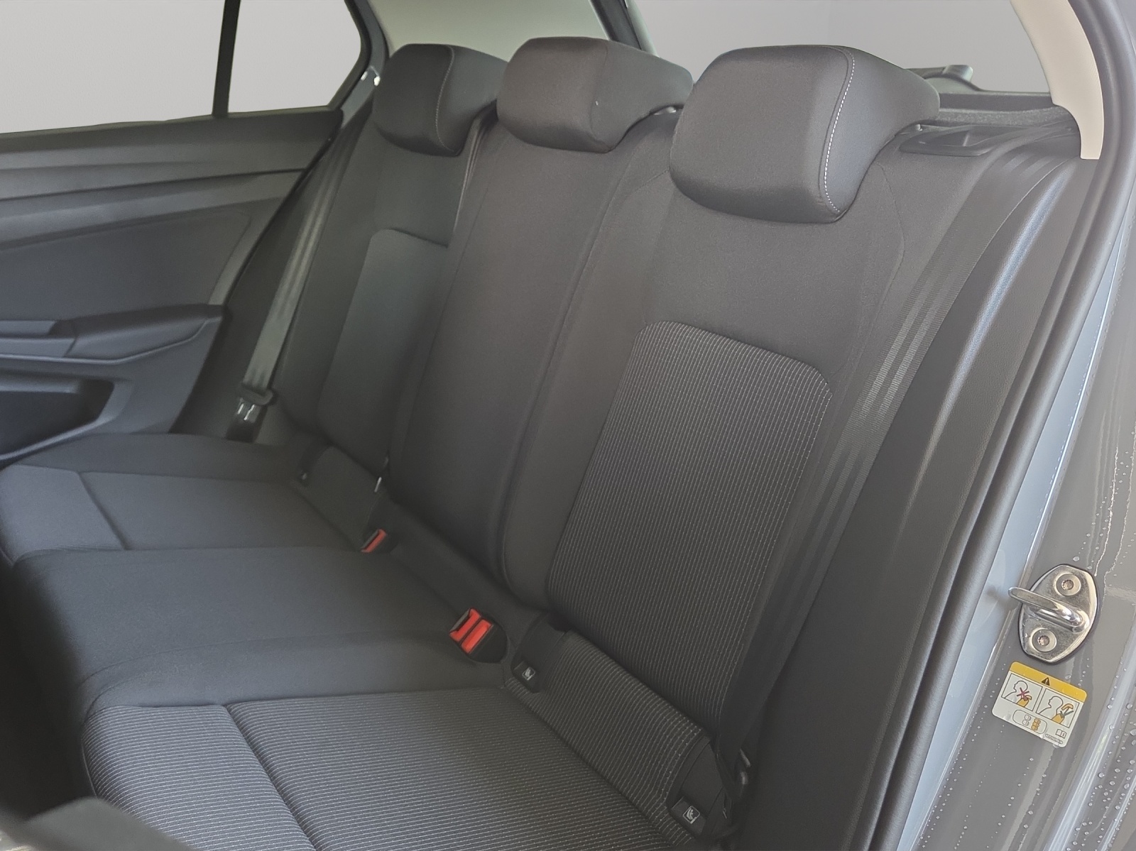VW Golf 1.5 e TSI mHEV Value DSG-image-8