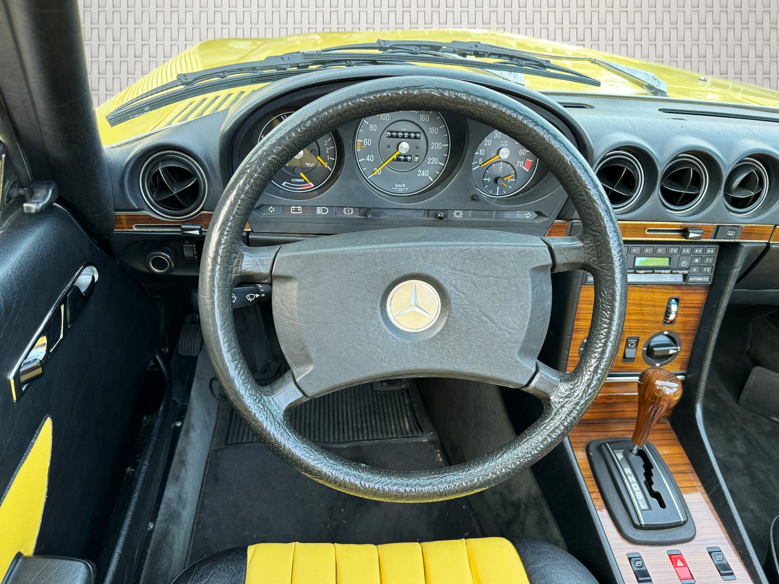 MERCEDES-BENZ 280 SL-image-13
