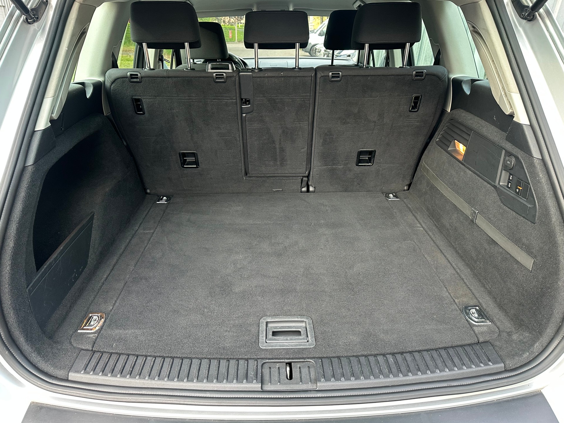 VW Touareg 3.0 TDI BMT Value Tiptronic-image-8