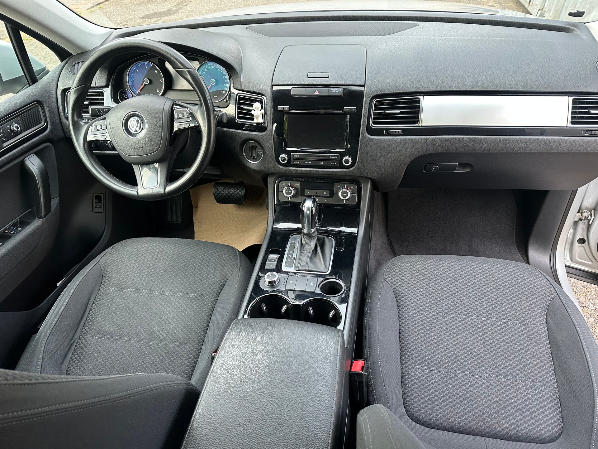 VW Touareg 3.0 TDI BMT Value Tiptronic-image-5