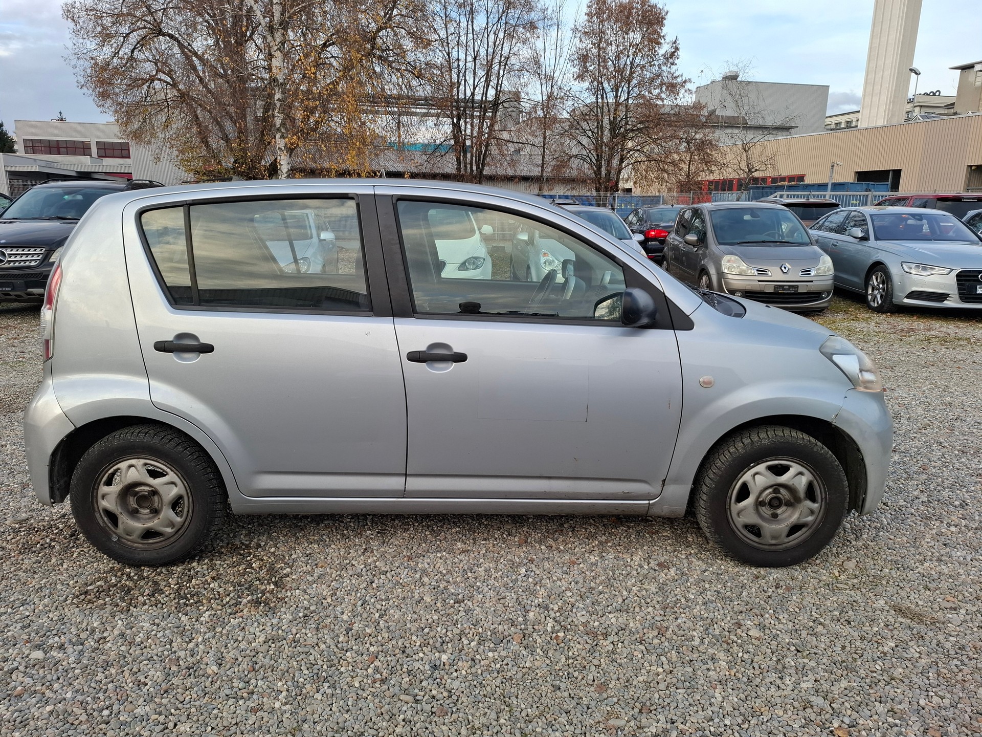 DAIHATSU SIRION-image-4