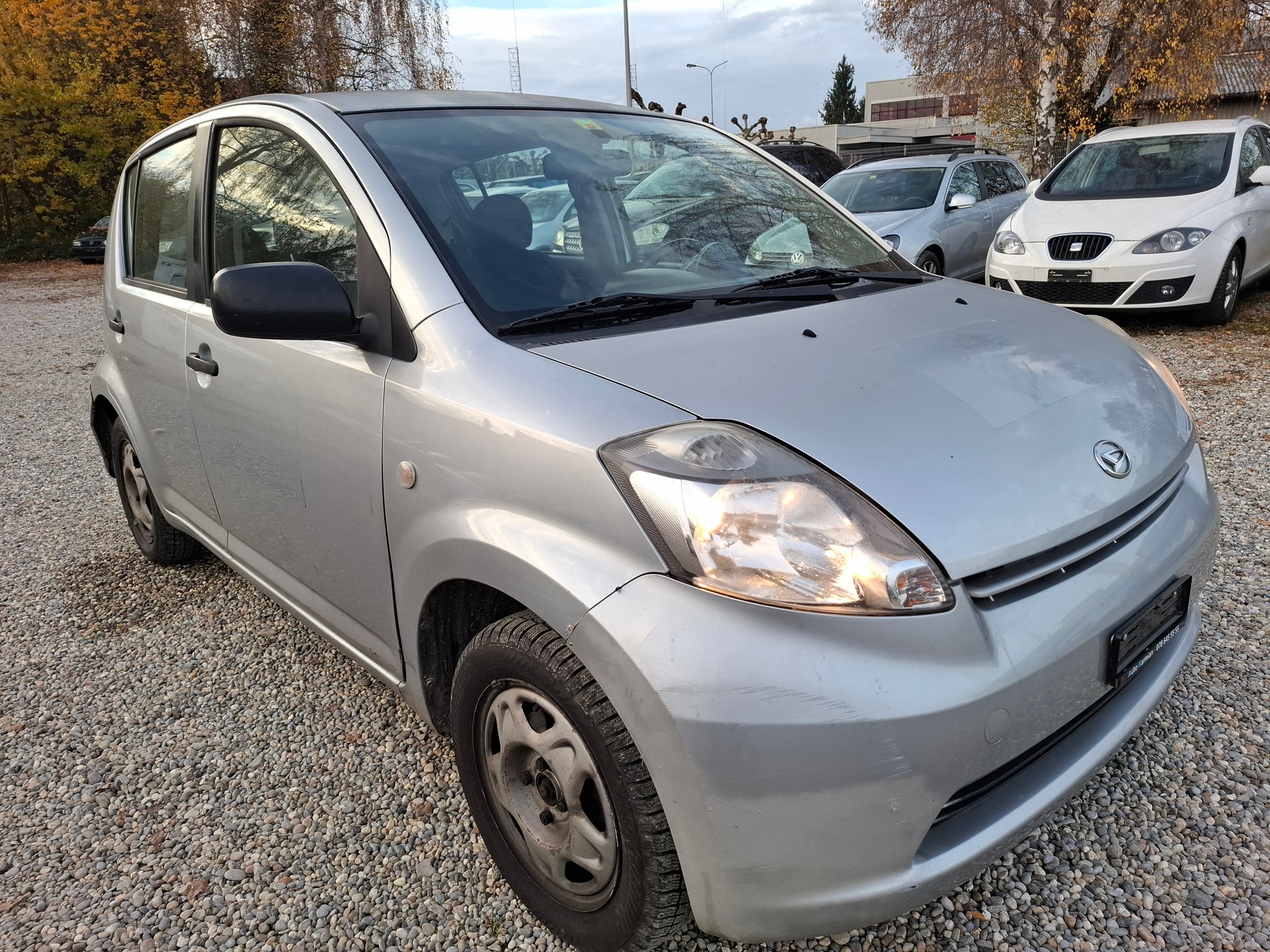 DAIHATSU SIRION-image-1