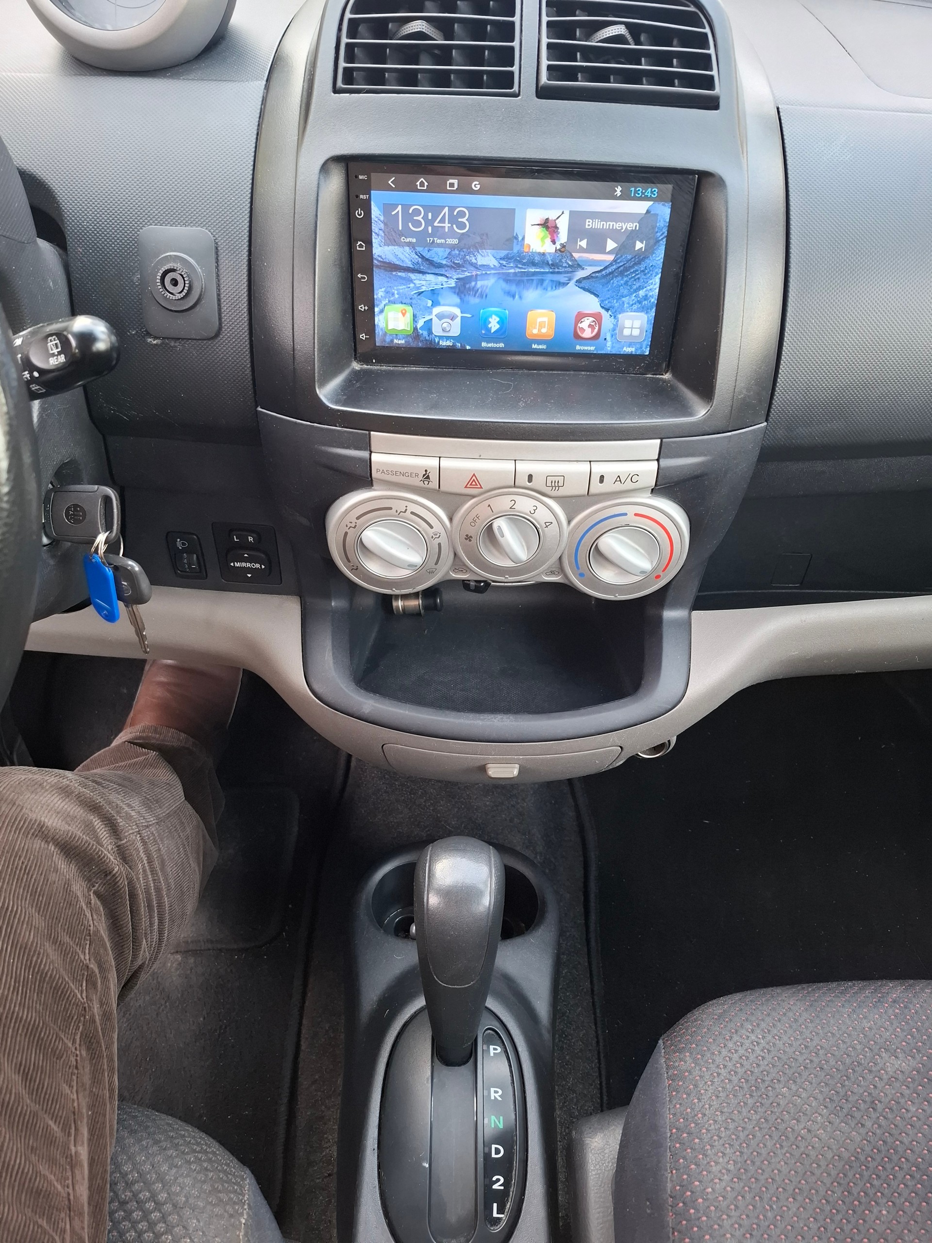 DAIHATSU SIRION-image-8