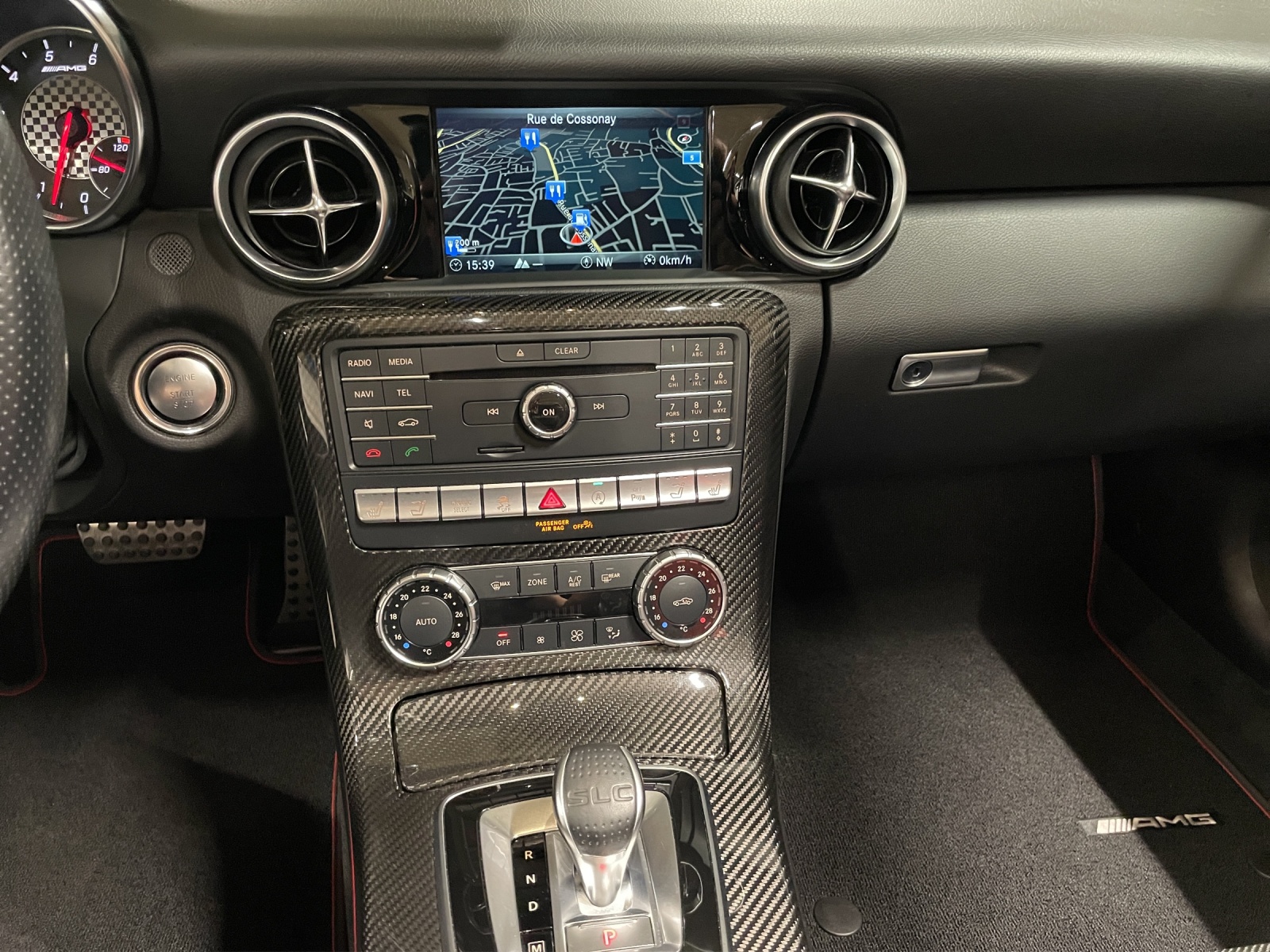 MERCEDES-BENZ SLC 43 AMG-image-12