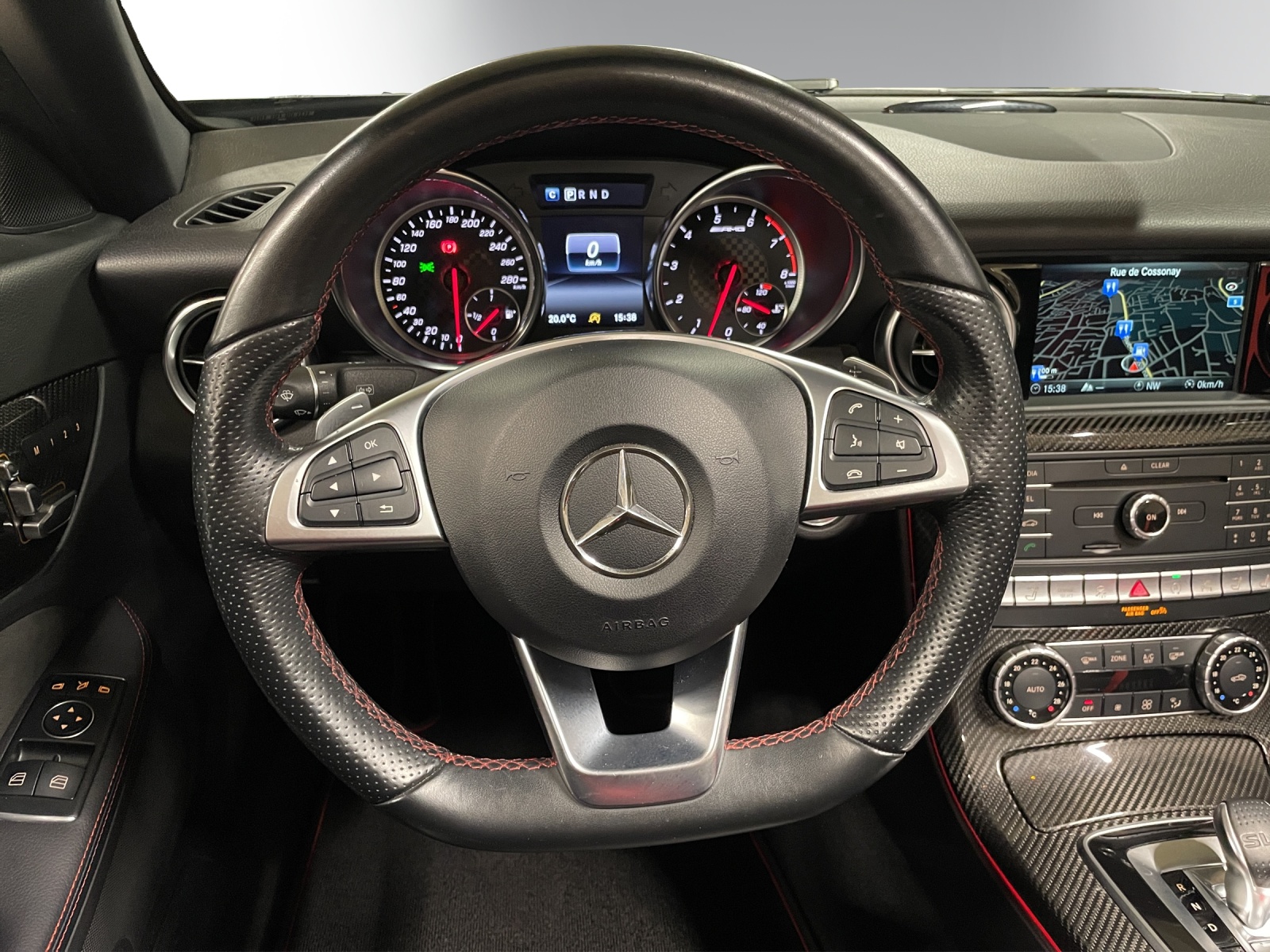 MERCEDES-BENZ SLC 43 AMG-image-11