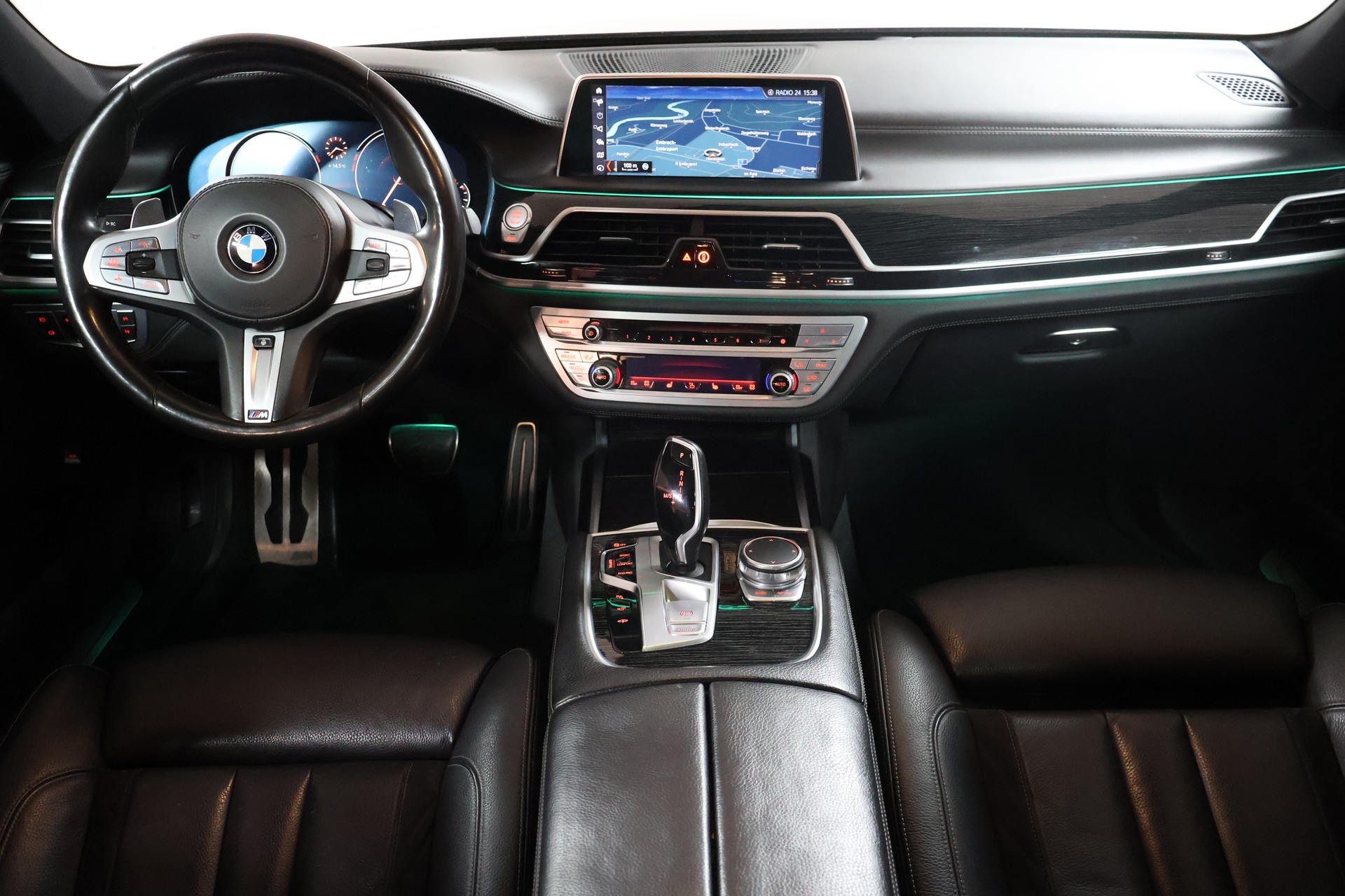 BMW 740d xDrive Steptronic M Sportpaket-image-10