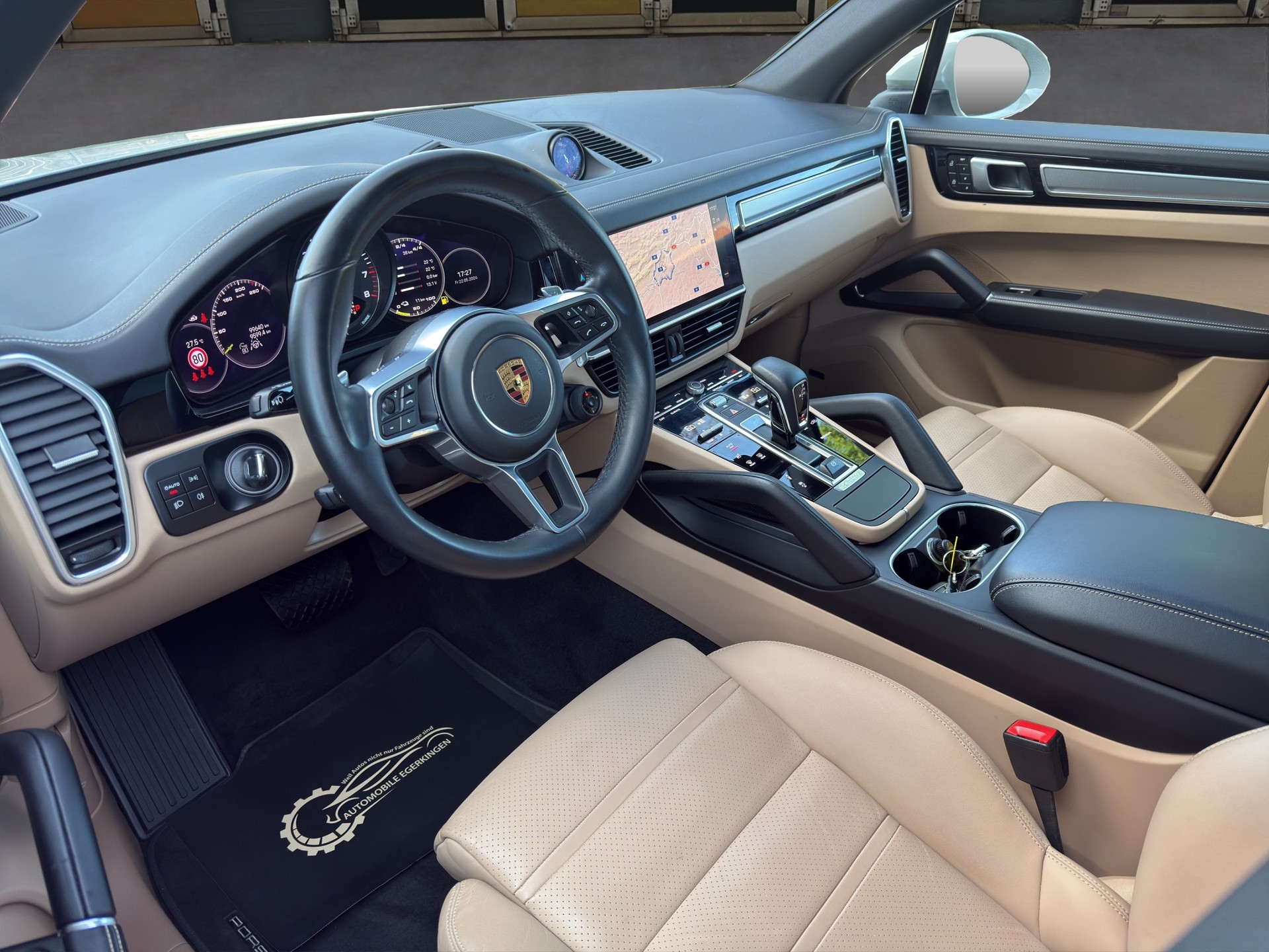 PORSCHE Cayenne 3.0 V6 E-Hybrid Platinum Edition-image-8