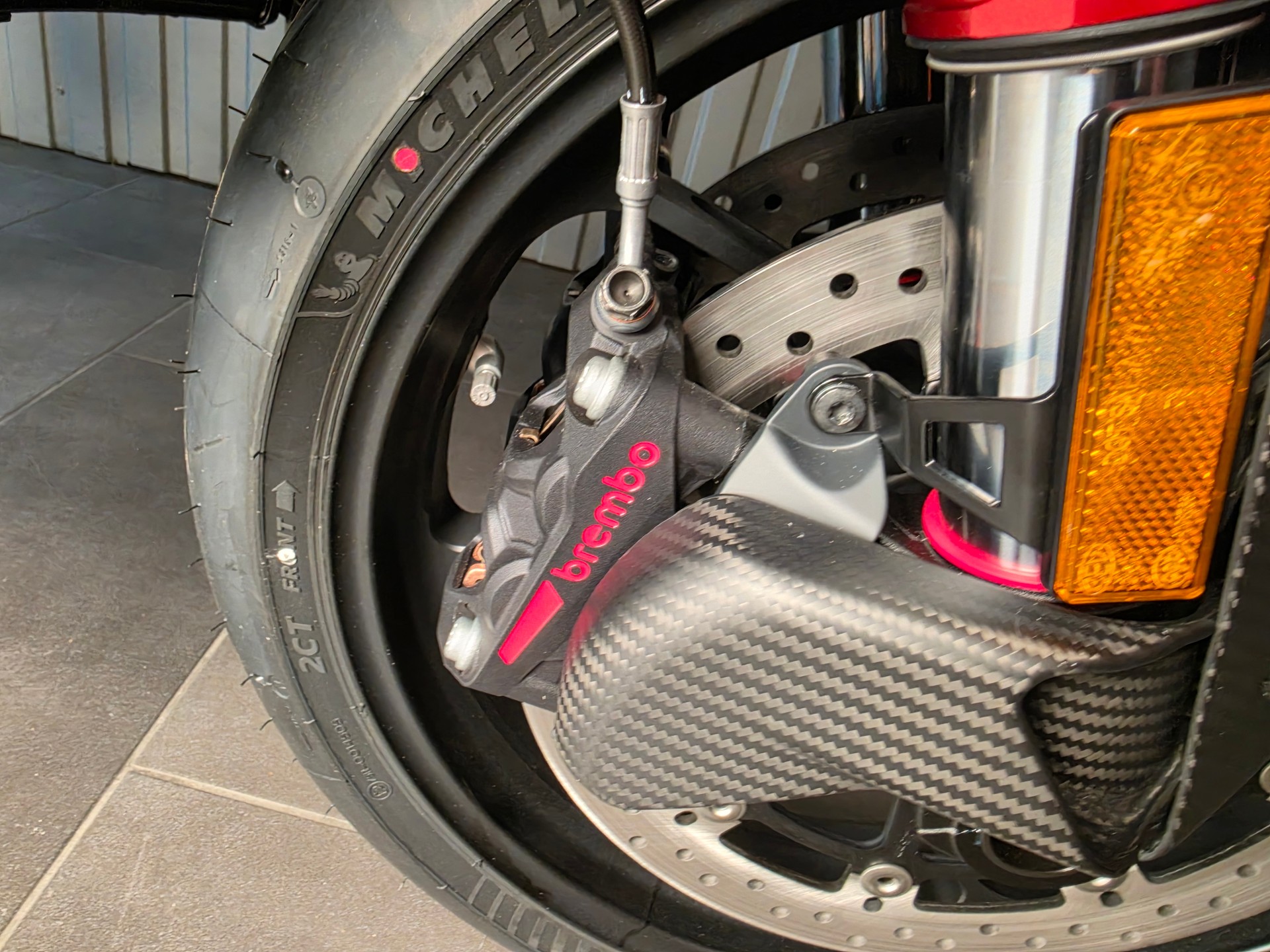 KTM 1390 Super Duke RR-image-12