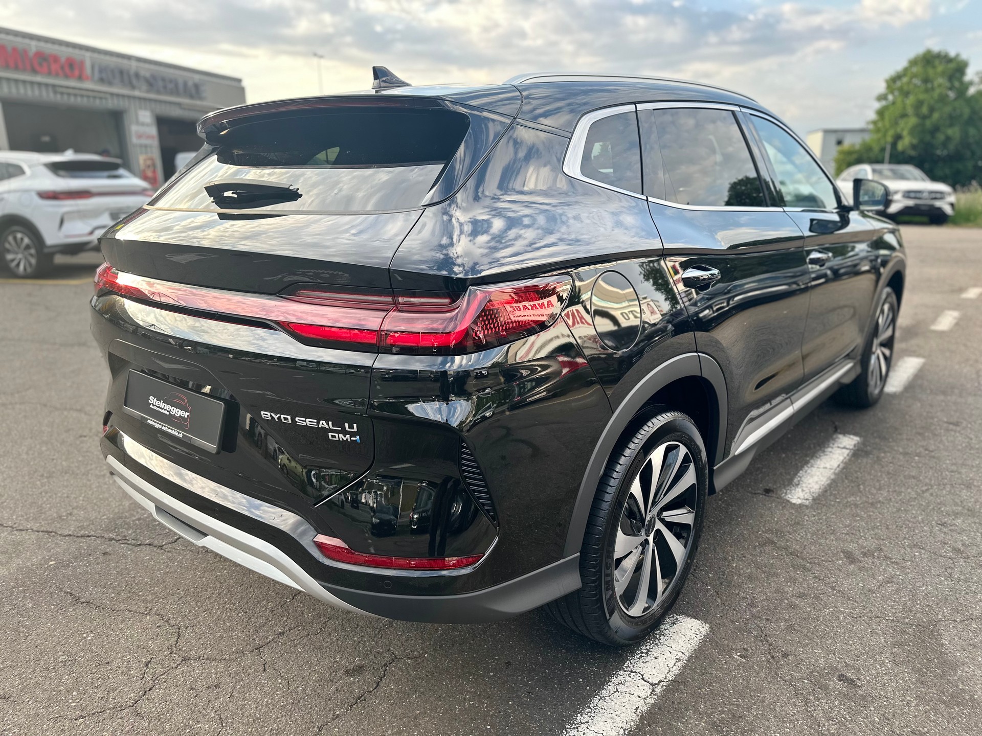 BYD Seal U DM-i Design AWD-image-9