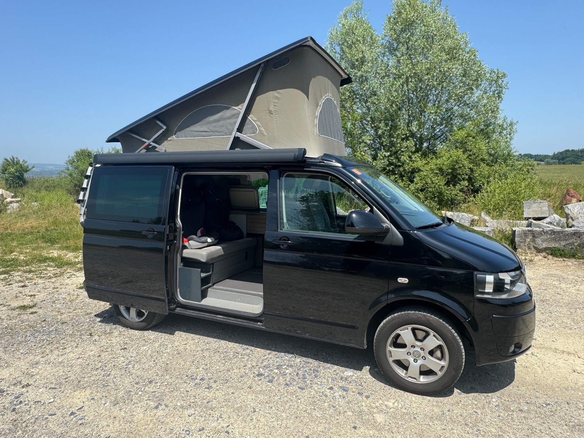 VW CALIFORNIA-image-12
