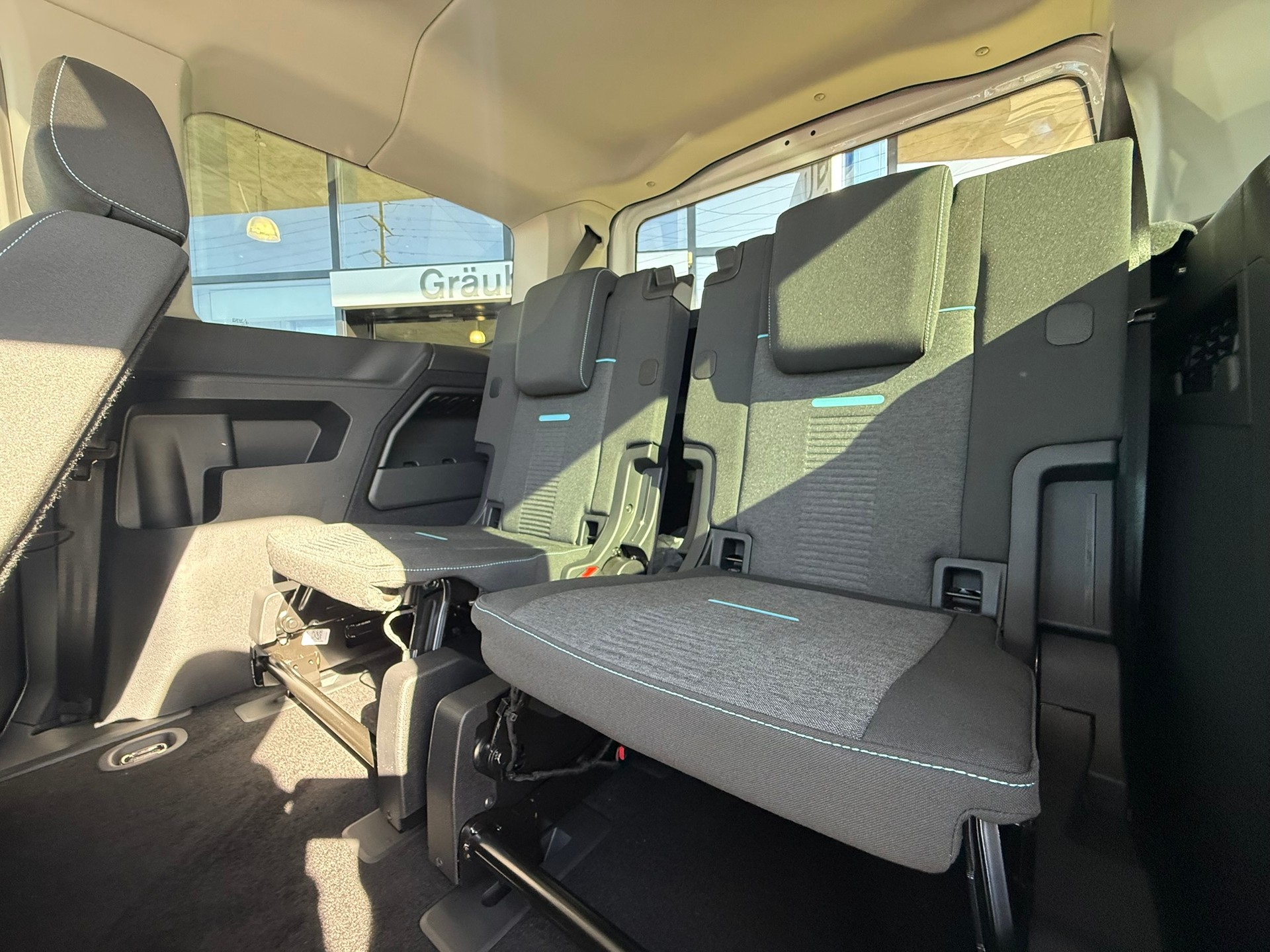 FORD Grand Tourneo Connect 2.0 EcoBlue AWD Active-image-9