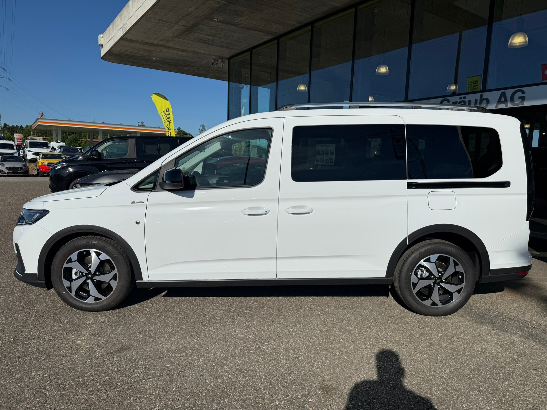 FORD Grand Tourneo Connect 2.0 EcoBlue AWD Active-showroom-element-3