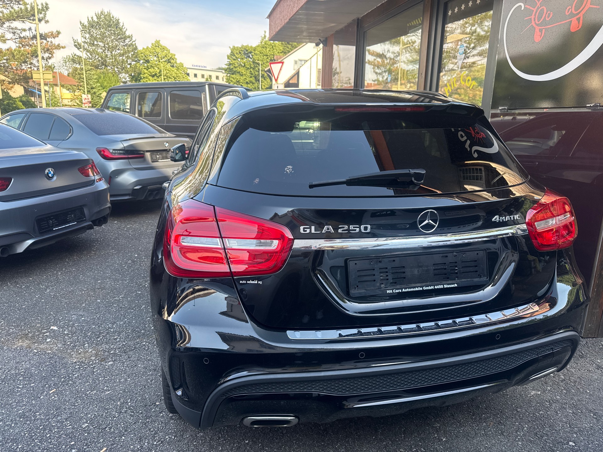 MERCEDES-BENZ GLA 250 AMG Line 4Matic 7G-DCT-showroom-element-2