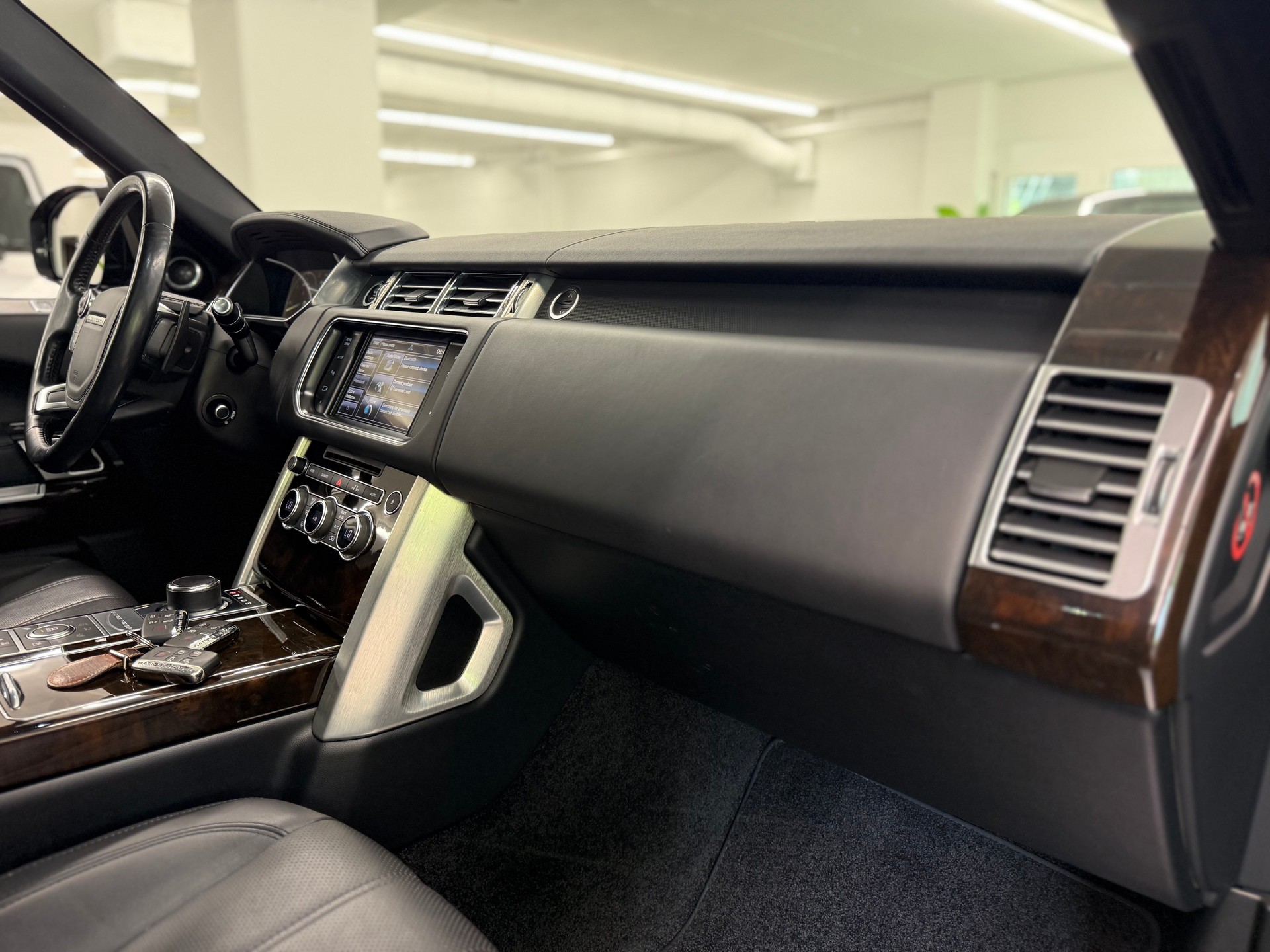 LAND ROVER Range Rover 4.4 SDV8 Vogue Automatic-image-27