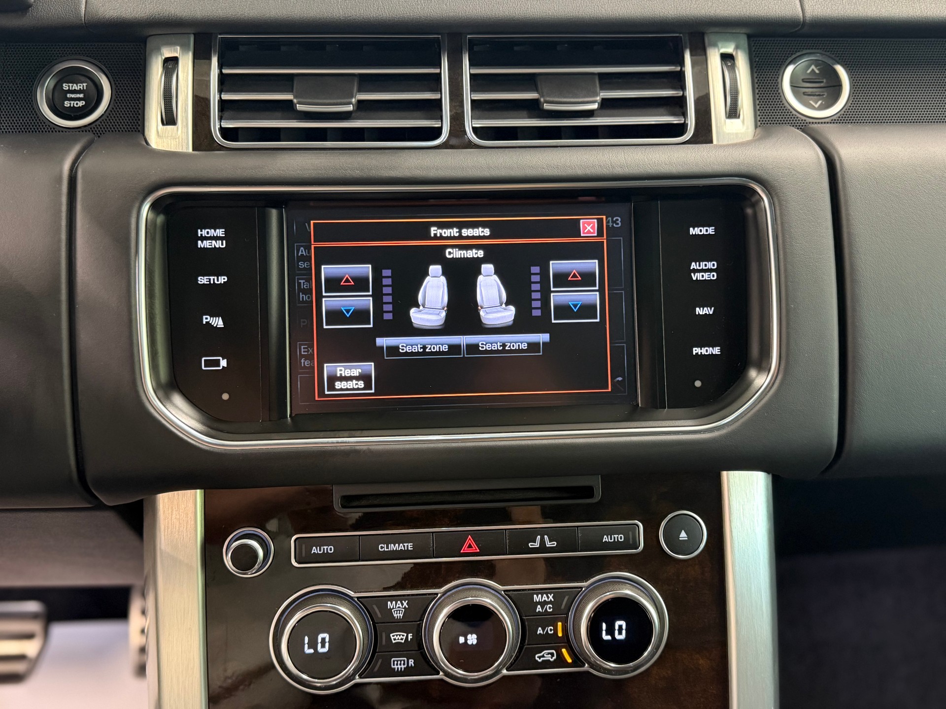 LAND ROVER Range Rover 4.4 SDV8 Vogue Automatic-image-22