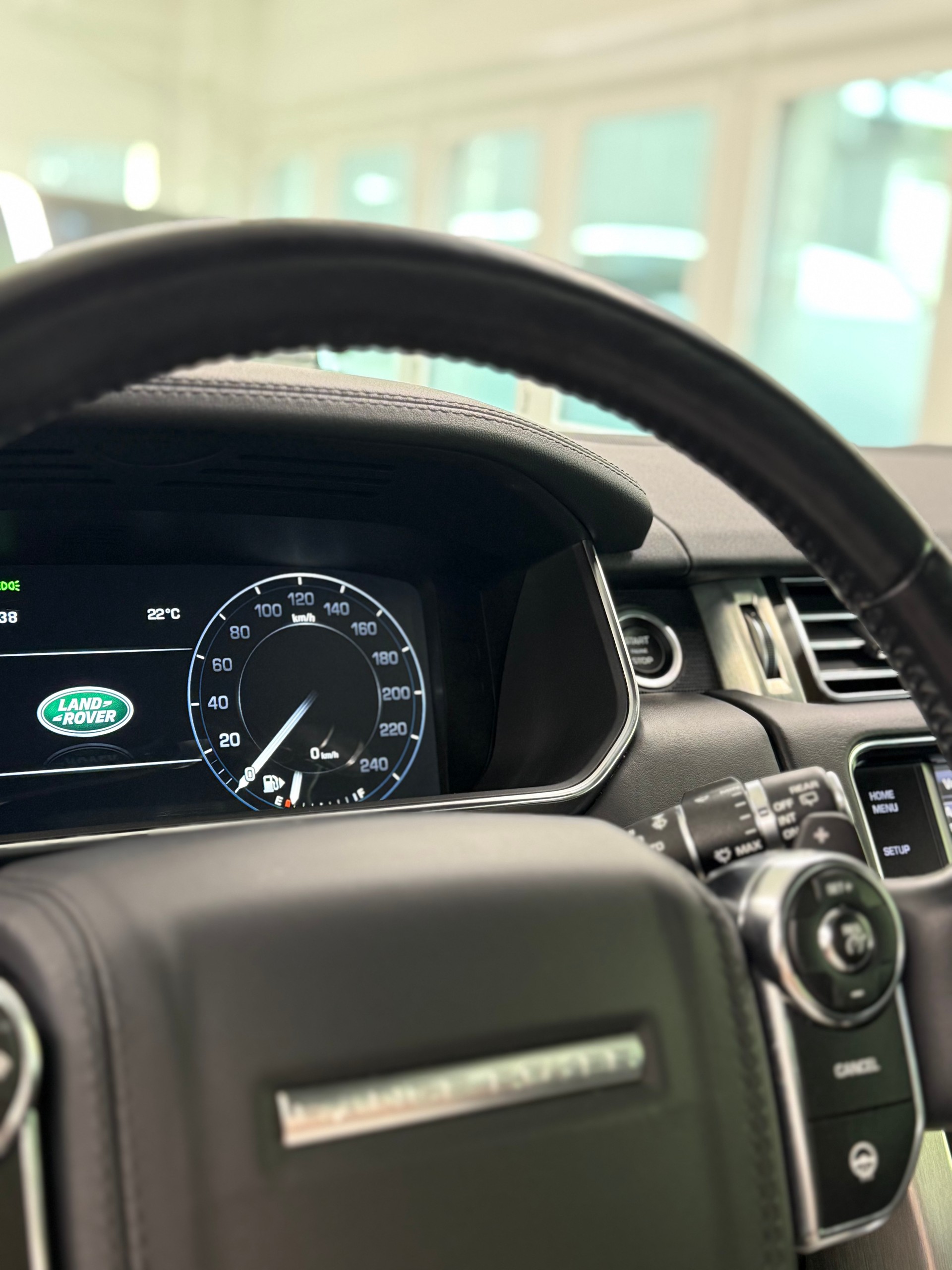 LAND ROVER Range Rover 4.4 SDV8 Vogue Automatic-image-29