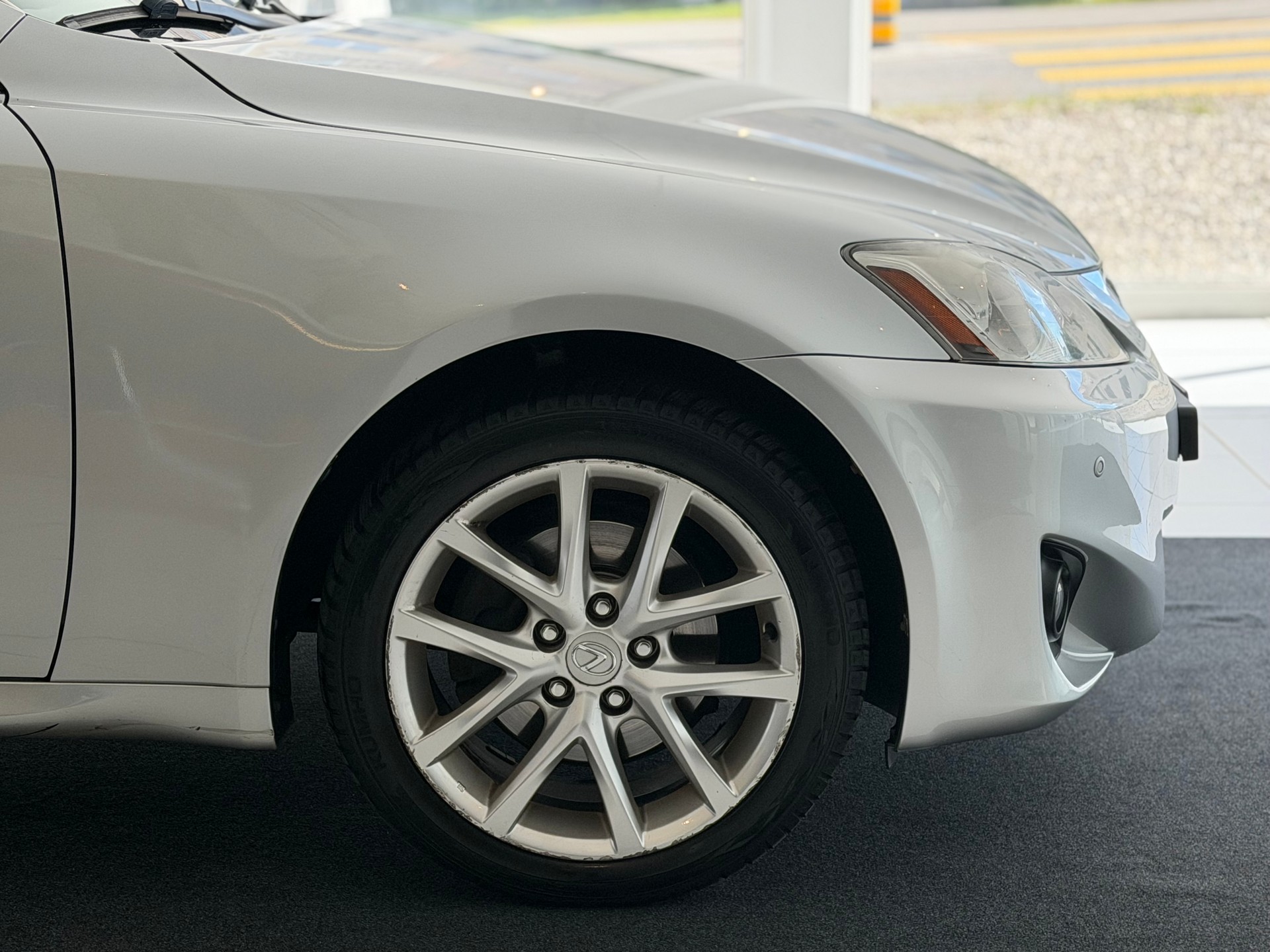LEXUS IS 220d Edition **Frisch ab MFK & Service**-image-4