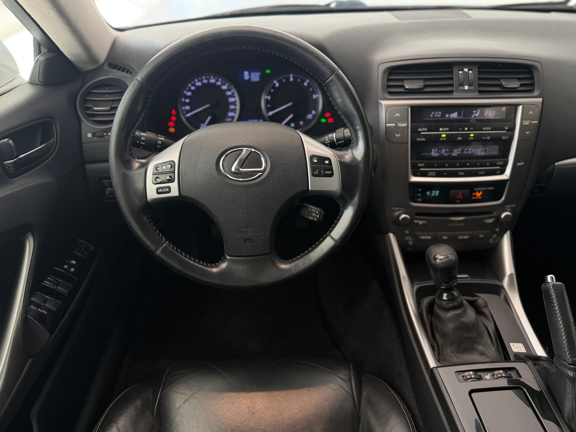 LEXUS IS 220d Edition **Frisch ab MFK & Service**-image-14
