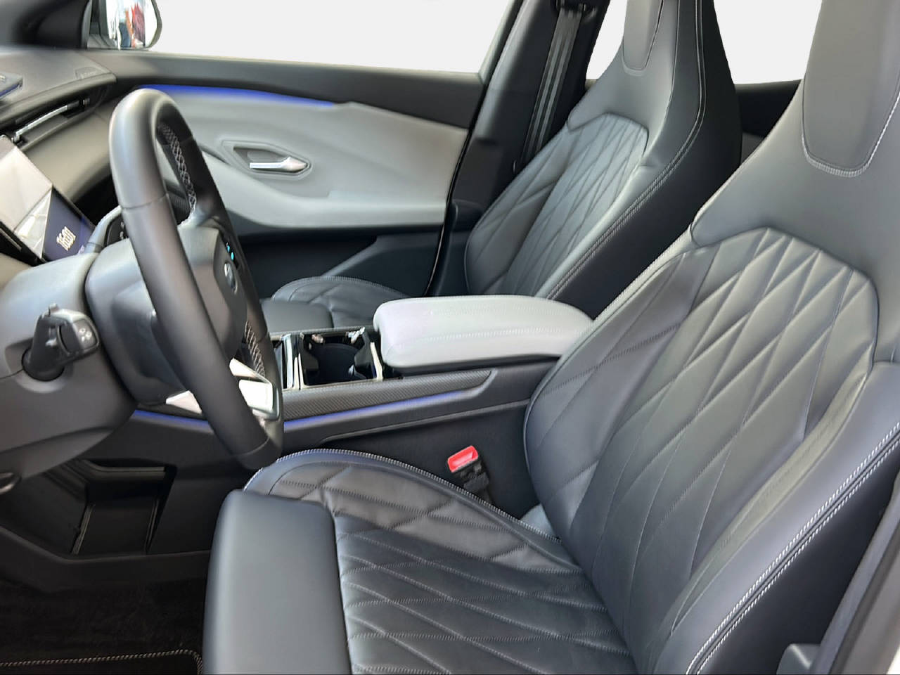 FORD Explorer Extended Range Premium AWD-showroom-element-1