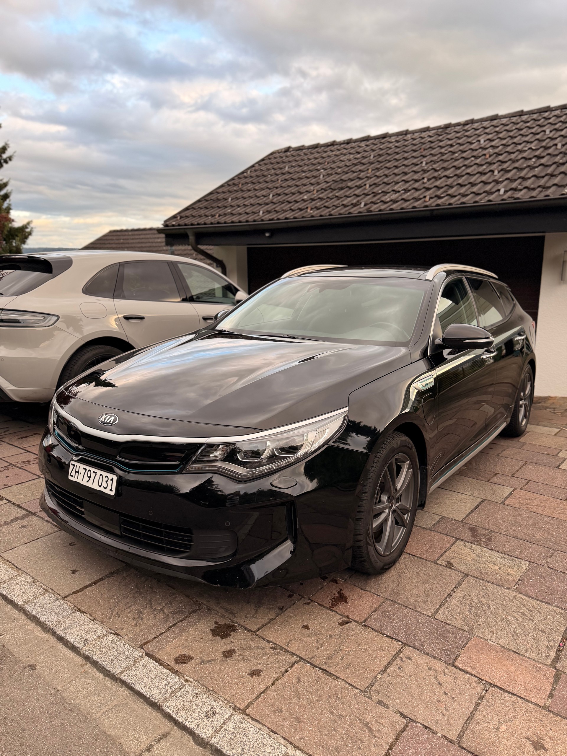 KIA KIA Optima SW 2.0 T-GDI Plug-in Hybrid Automat-image-2