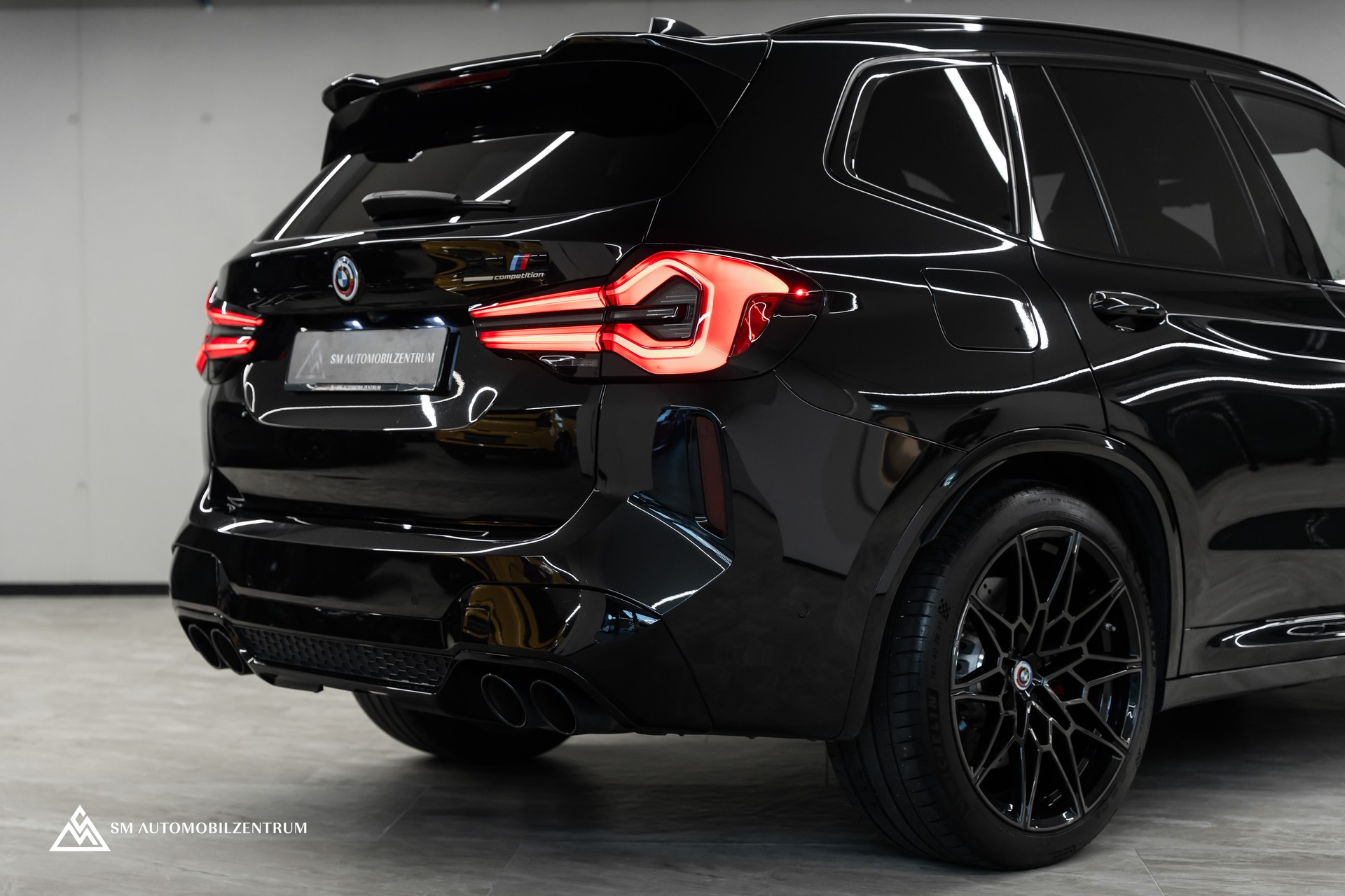 BMW X3 M Competition / Panorama / 50 Jahre BMW M / 360° / Head-Up / Laserlight-image-8