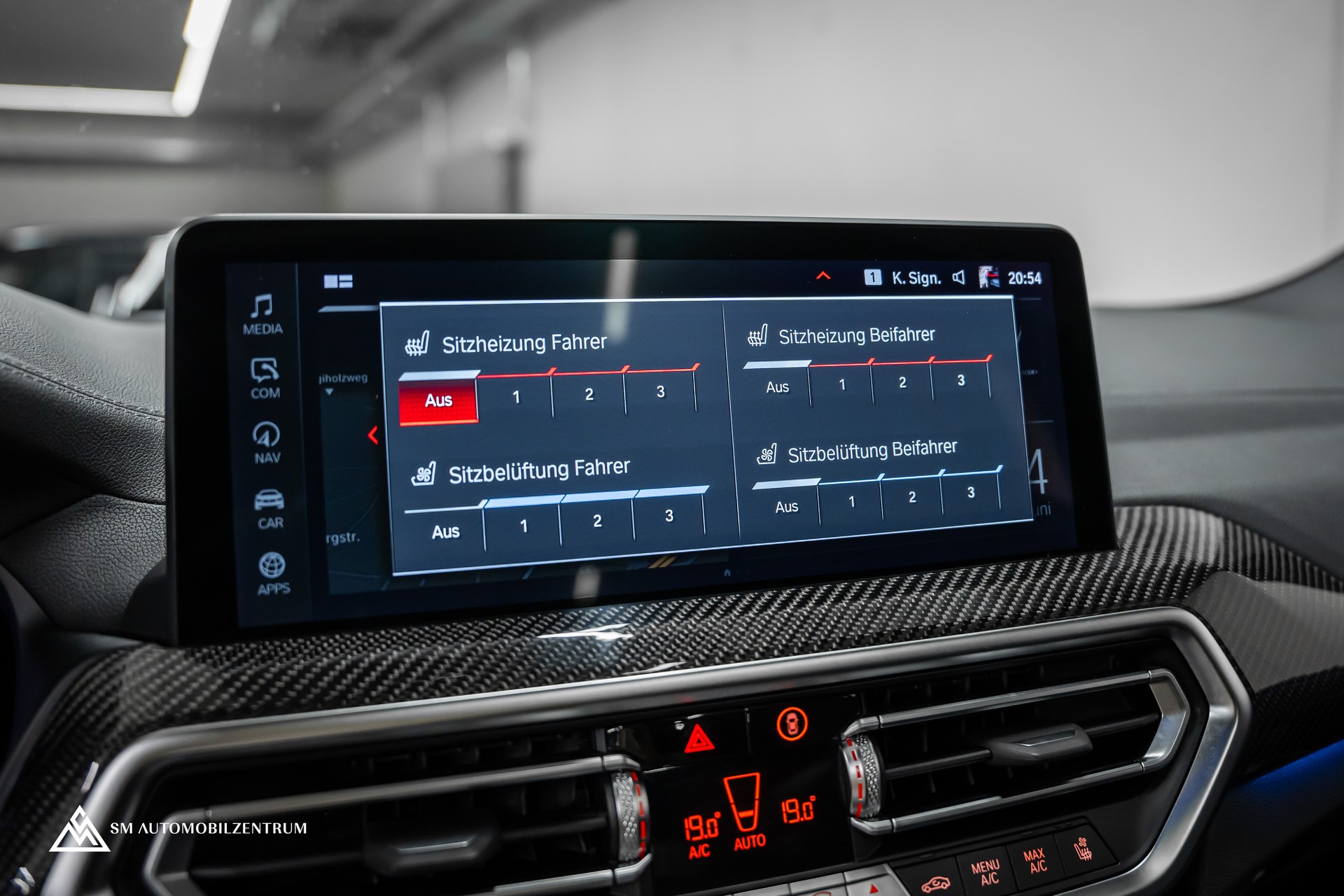 BMW X3 M Competition / Panorama / 50 Jahre BMW M / 360° / Head-Up / Laserlight-image-31