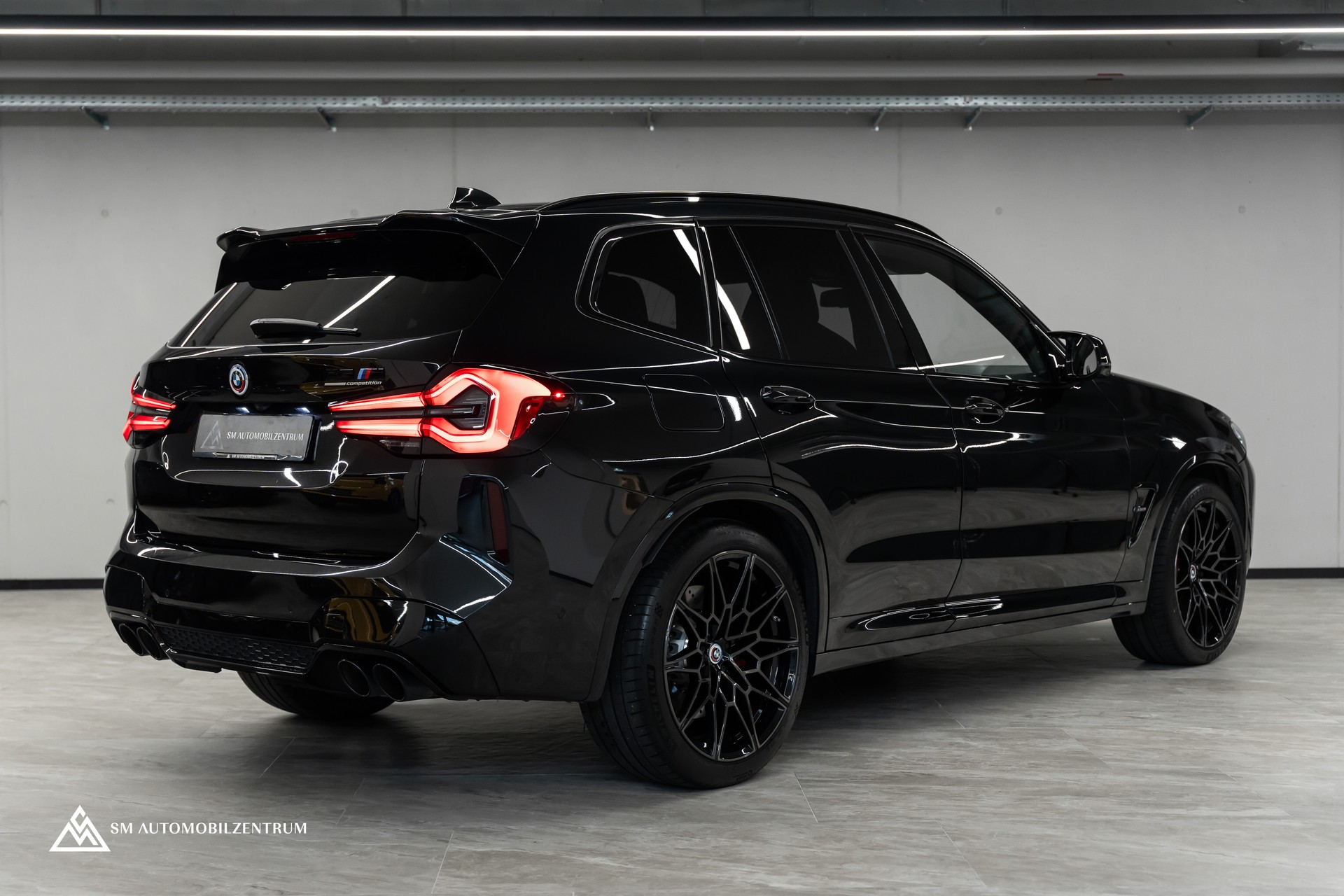 BMW X3 M Competition / Panorama / 50 Jahre BMW M / 360° / Head-Up / Laserlight-showroom-element-1