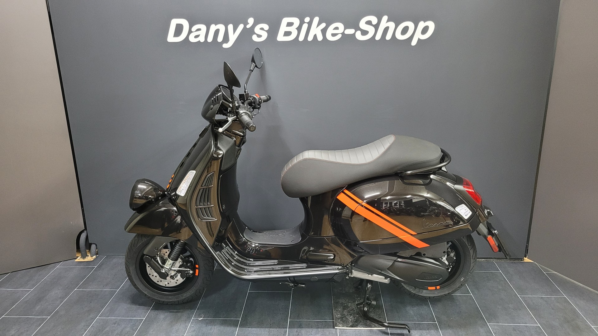 PIAGGIO Vespa GTV 300-image-2
